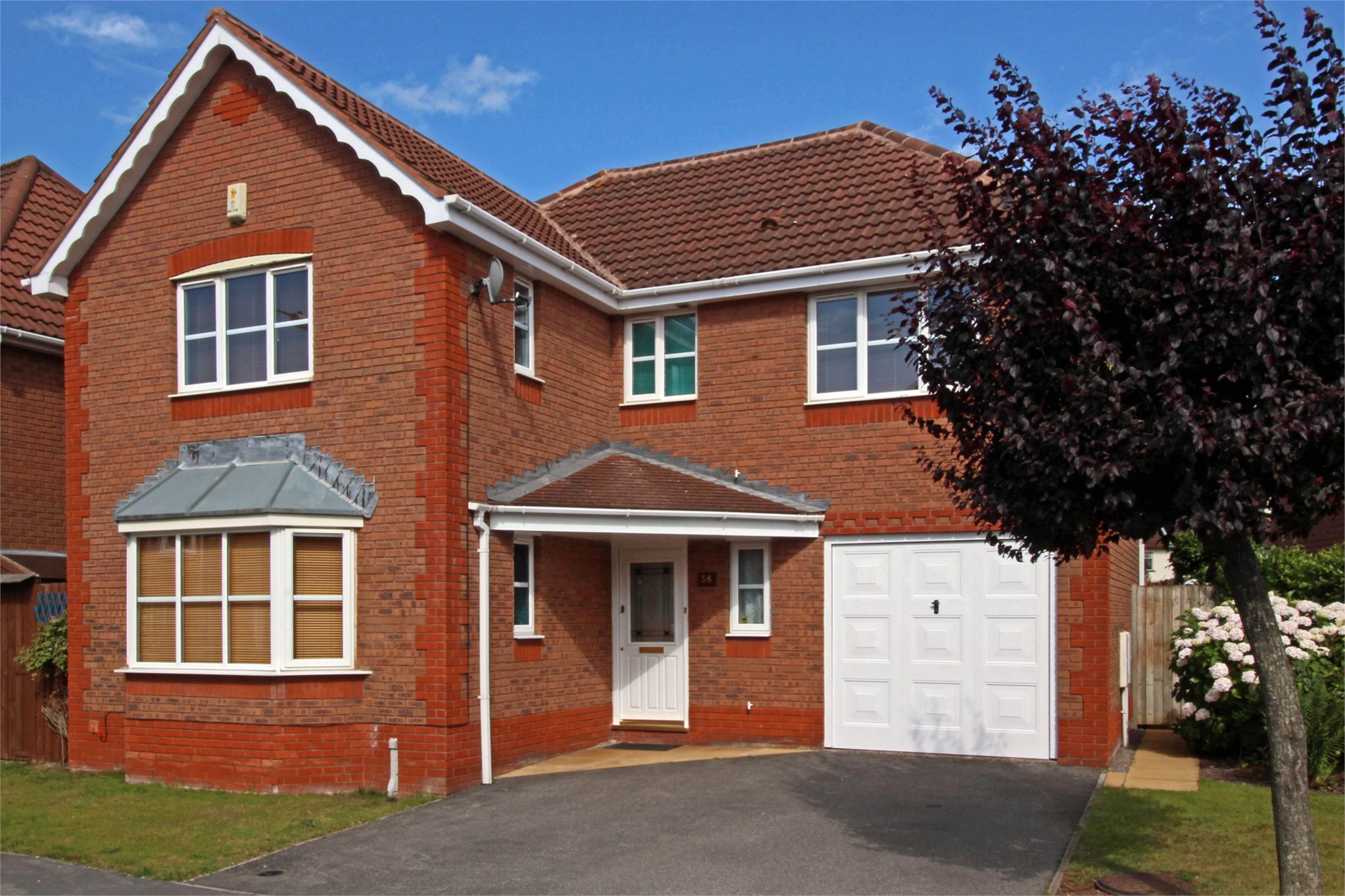 CJ Hole Downend 4 bedroom Detached House for sale in Heathfields