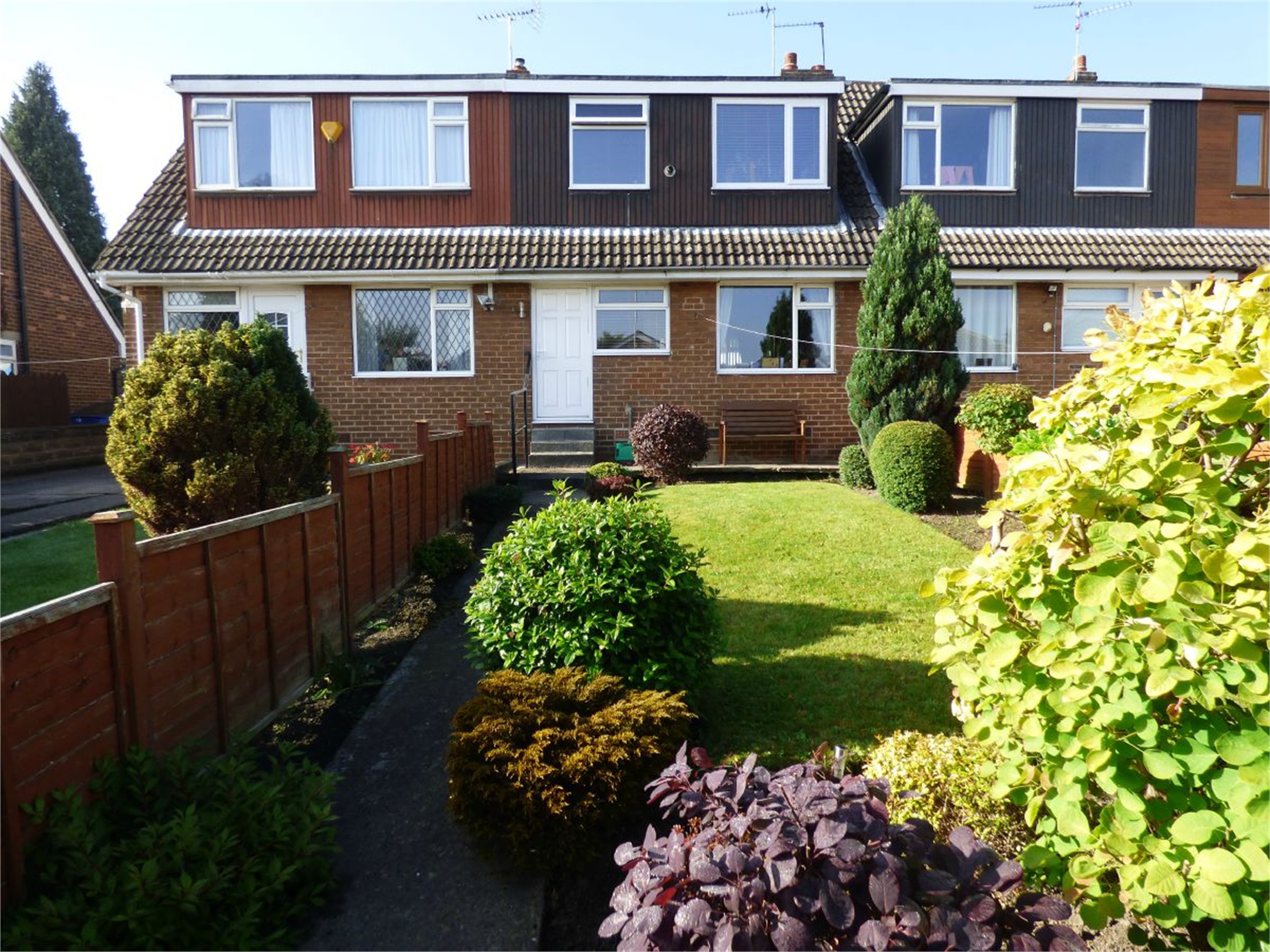 Whitegates Cleckheaton 2 bedroom Terraced House SSTC in Kenmore Road