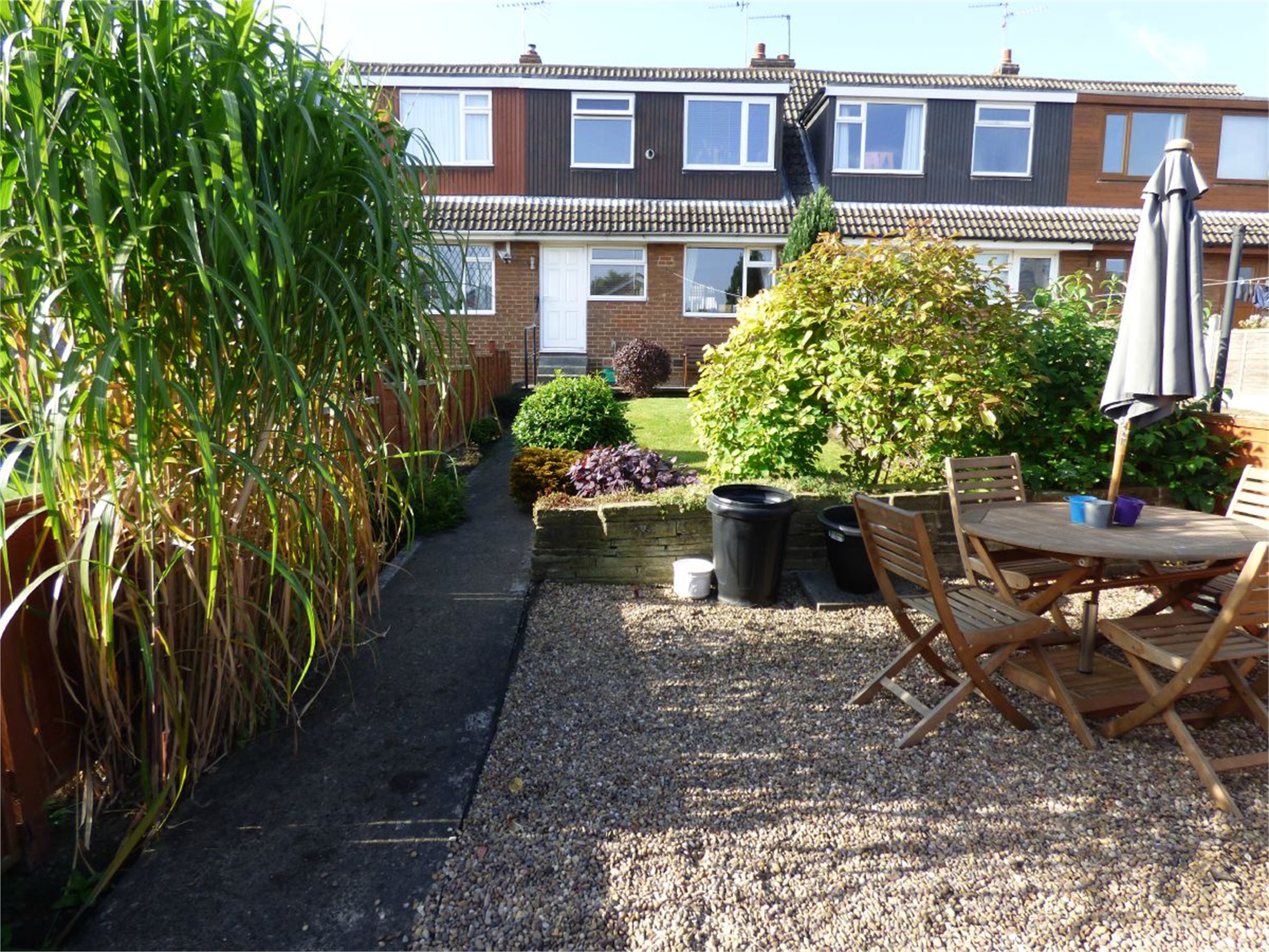 Whitegates Cleckheaton 2 bedroom Terraced House SSTC in Kenmore Road