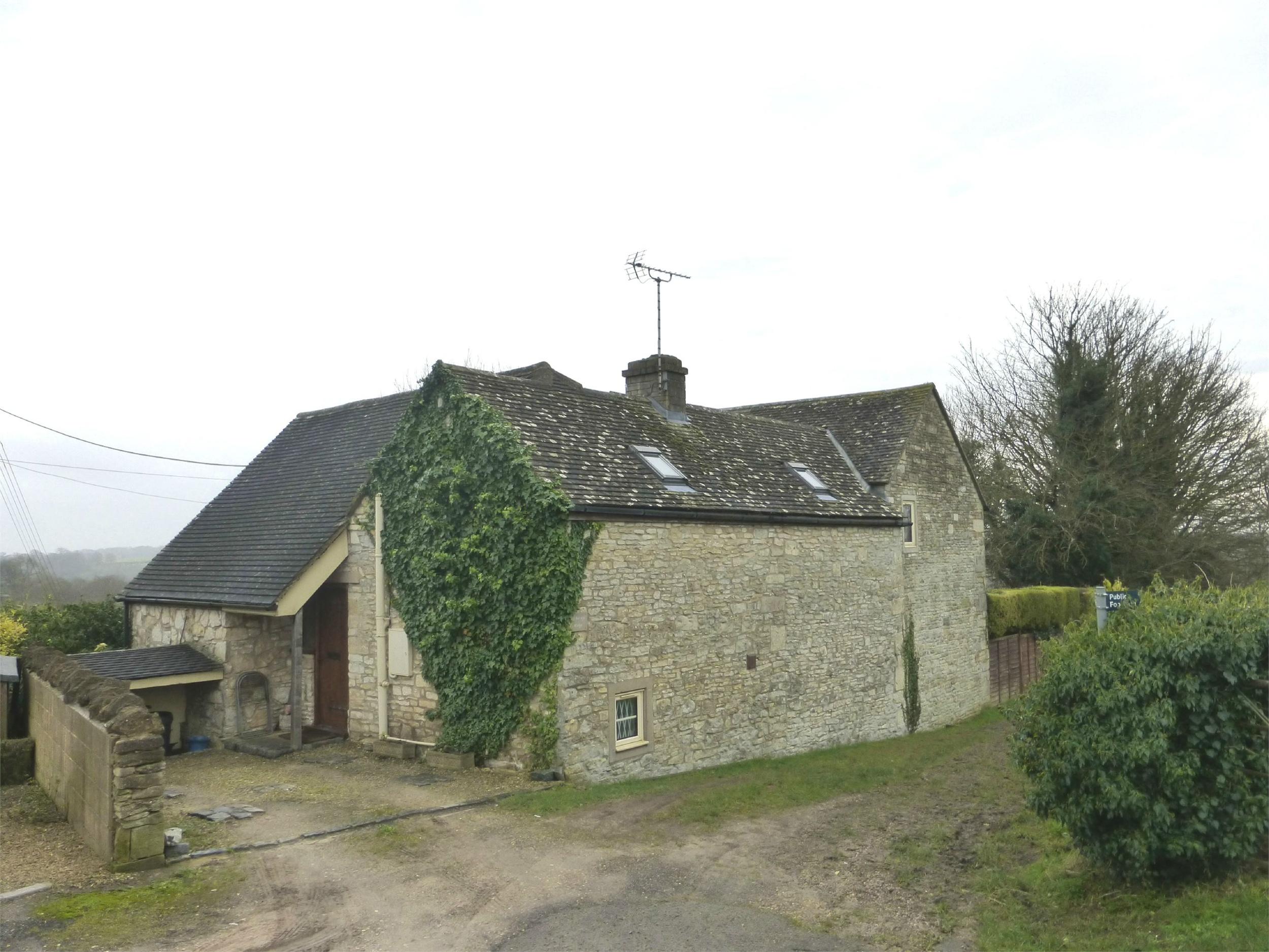 Parkers Stroud 4 bedroom Cottage for sale in France Lynch, Stroud