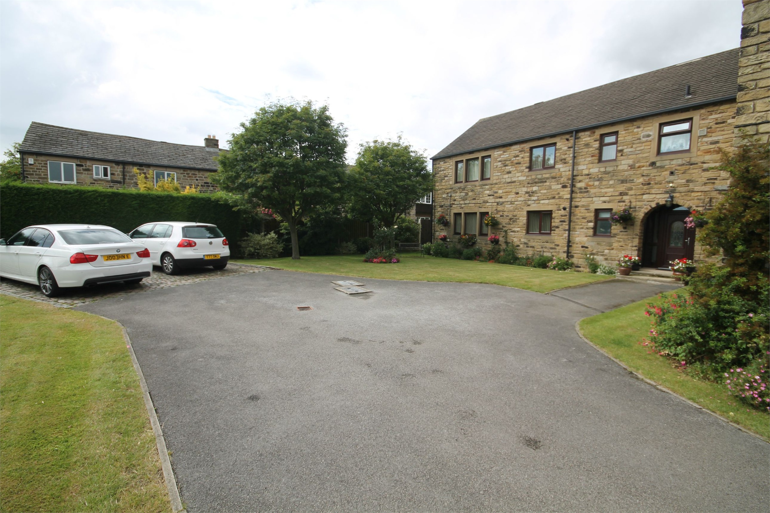 Whitegates Barnsley 2 bedroom Apartment For Sale in The Stackyard