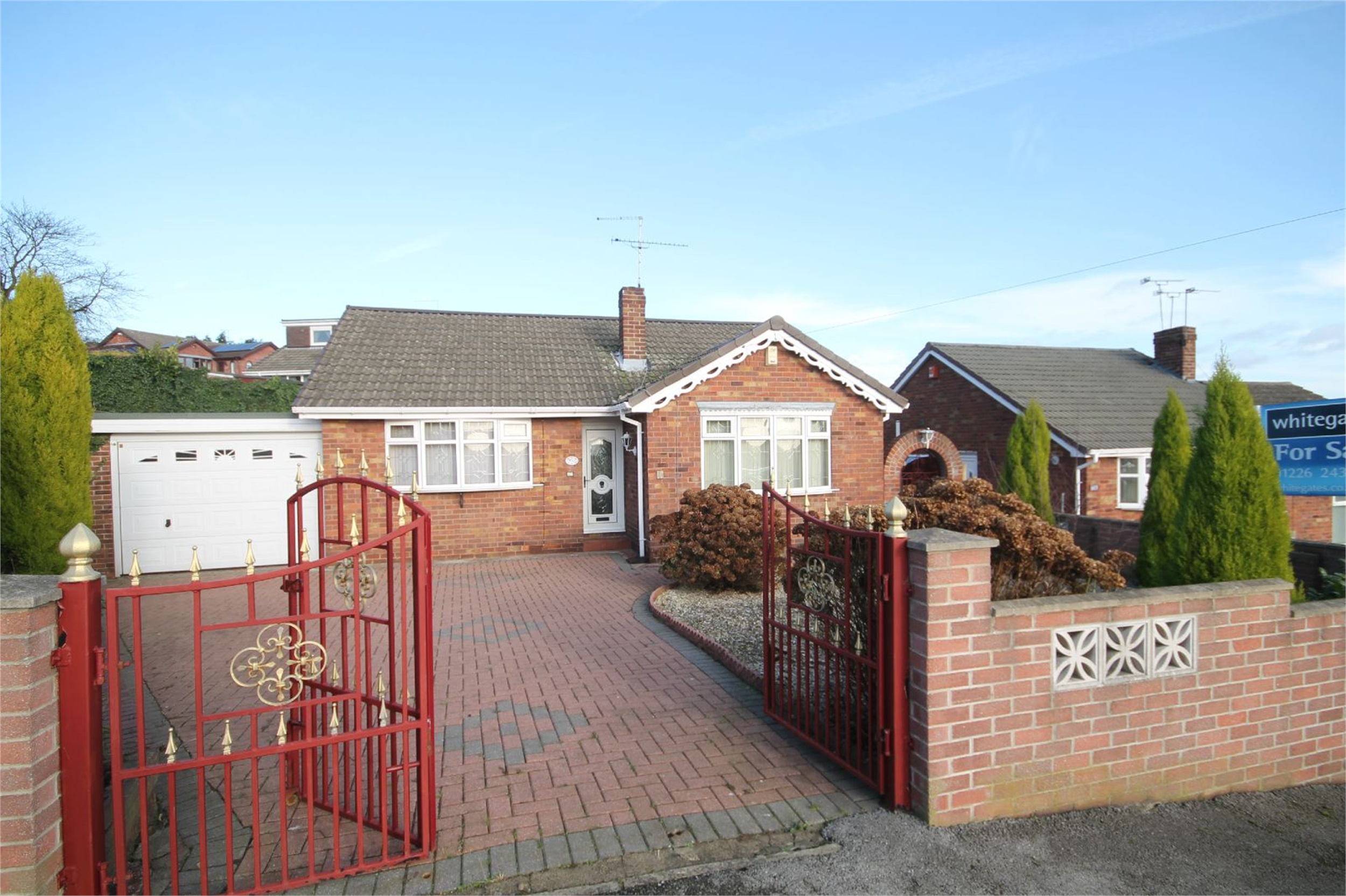 Whitegates Barnsley 2 Bedroom Detached Bungalow SSTC In Oriel Way, Monk ...