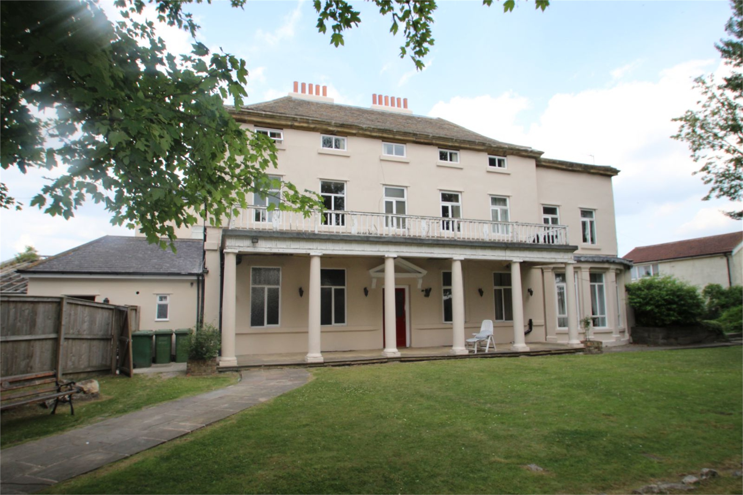 Whitegates Pontefract 1 bedroom Apartment to rent in Grove Hall, Great