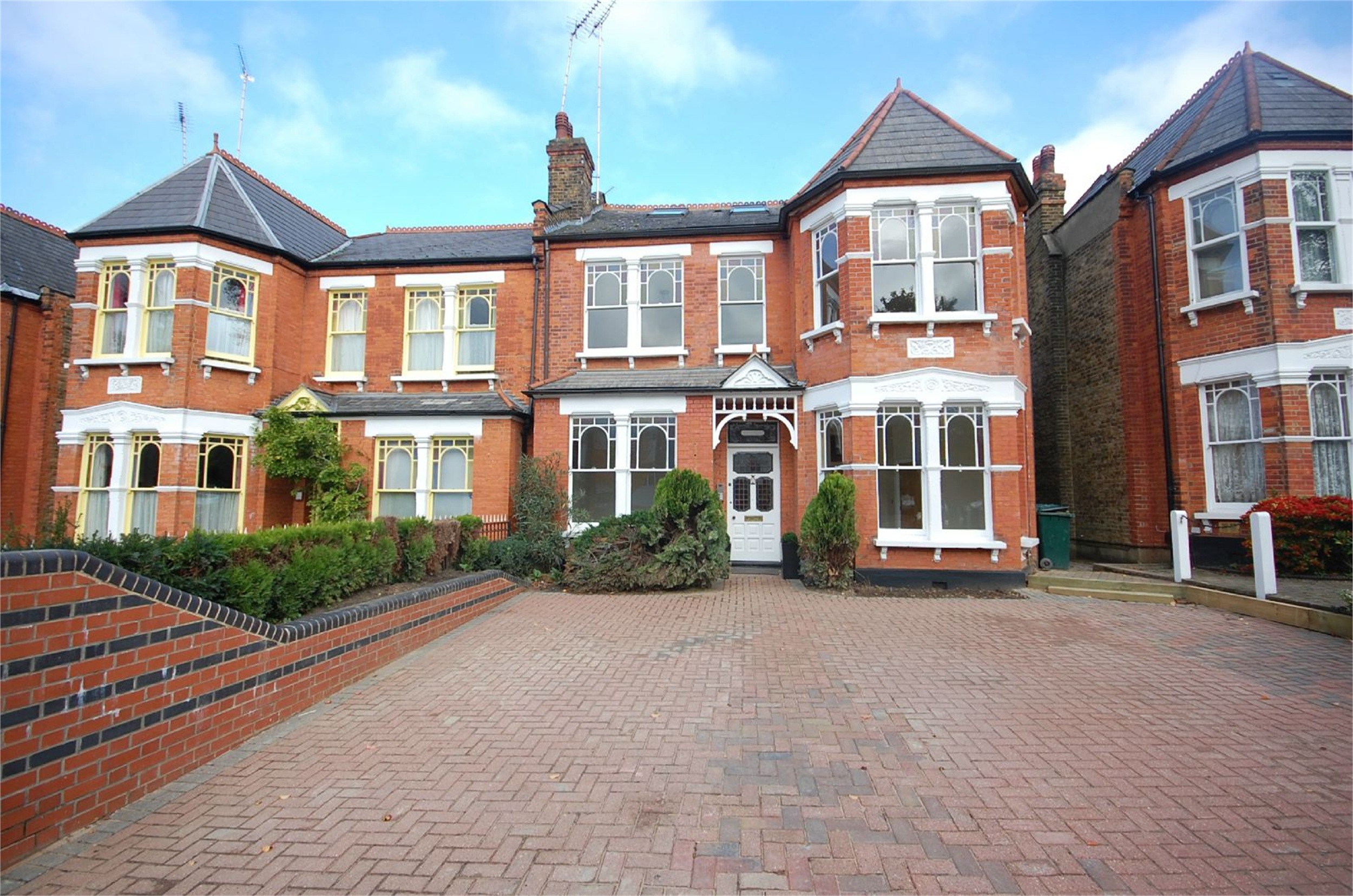 Ellis & Co Finchley 2 bedroom Flat Let Agreed in Windsor Road, Finchley