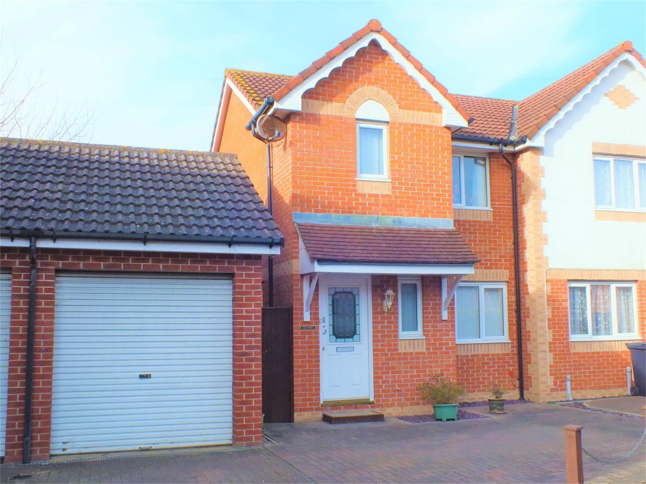 Cj Hole Worle 3 Bedroom Semi Detached House For Sale In Aspen Park