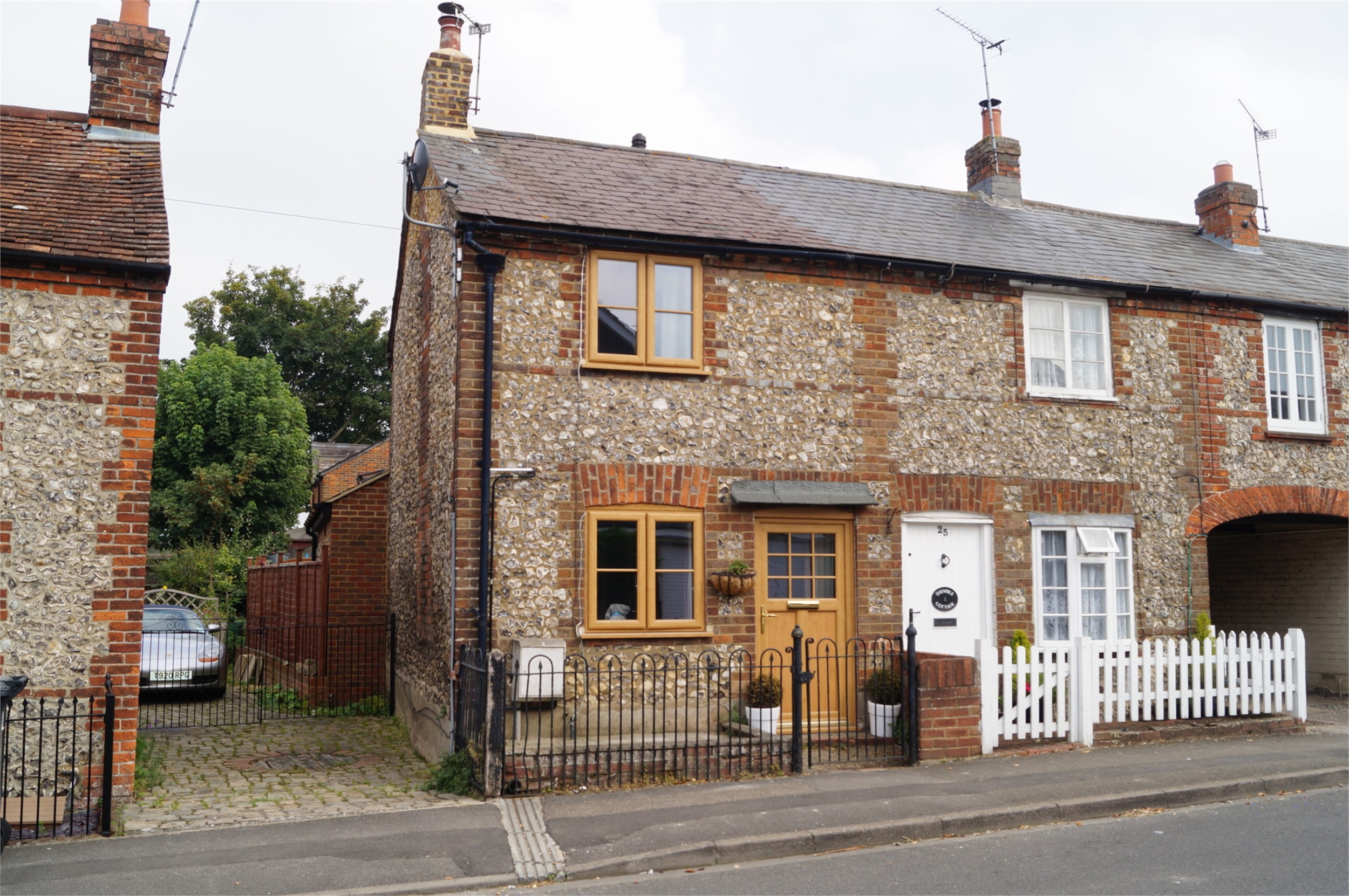 Parkers Chinnor 2 bedroom End of Terrace House for sale in Station Road