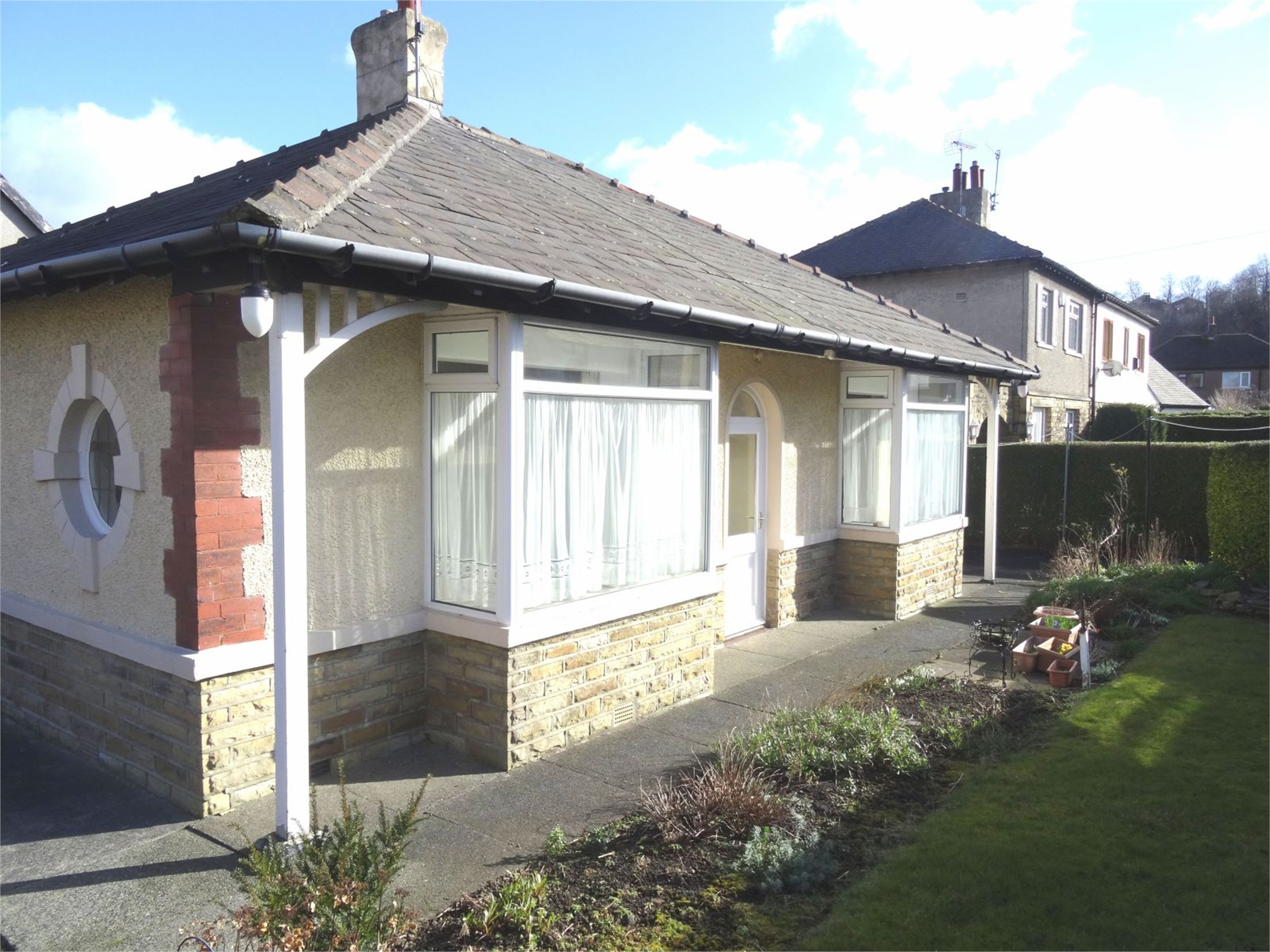 Whitegates Brighouse 2 bedroom Bungalow For Sale in Rastrick Common Rastrick Brighouse