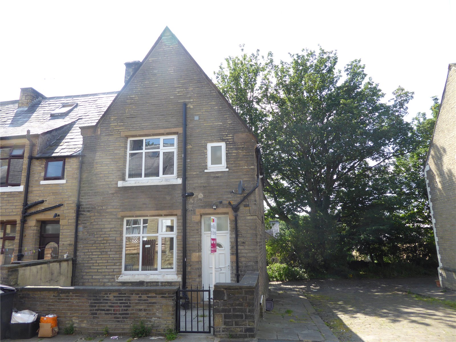 Whitegates Halifax 3 bedroom House for sale in York Terrace Boothtown Halifax HX3 Whitegates