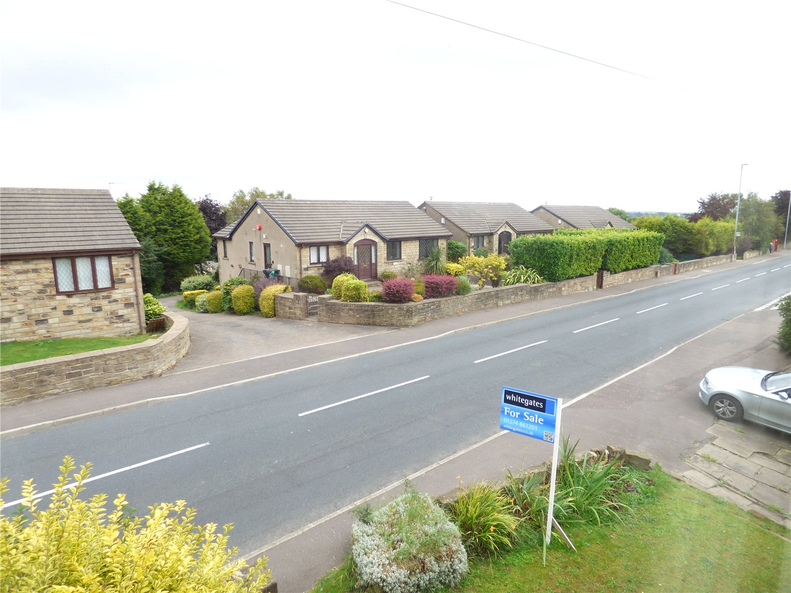Whitegates Cleckheaton 3 bedroom Cottage for sale in Halifax Road