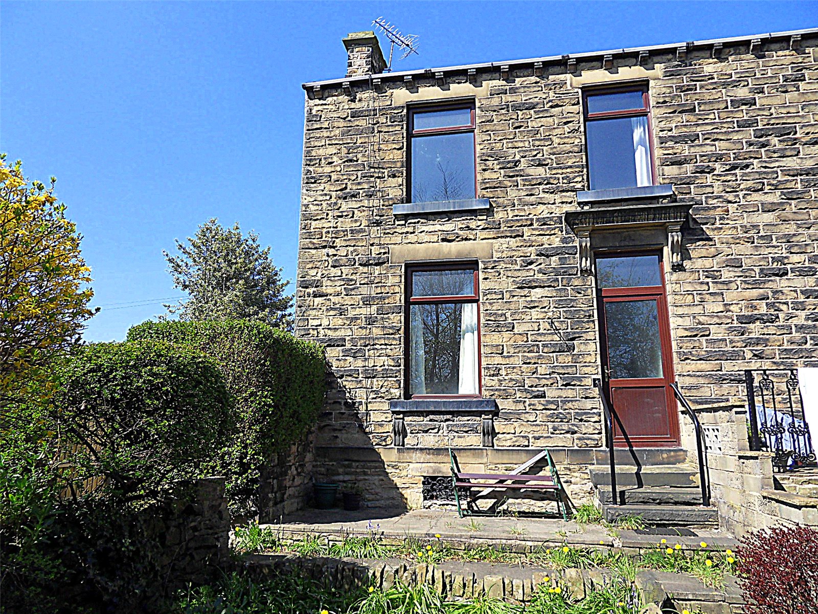 Whitegates Mirfield 3 bedroom House for sale in Grove ...