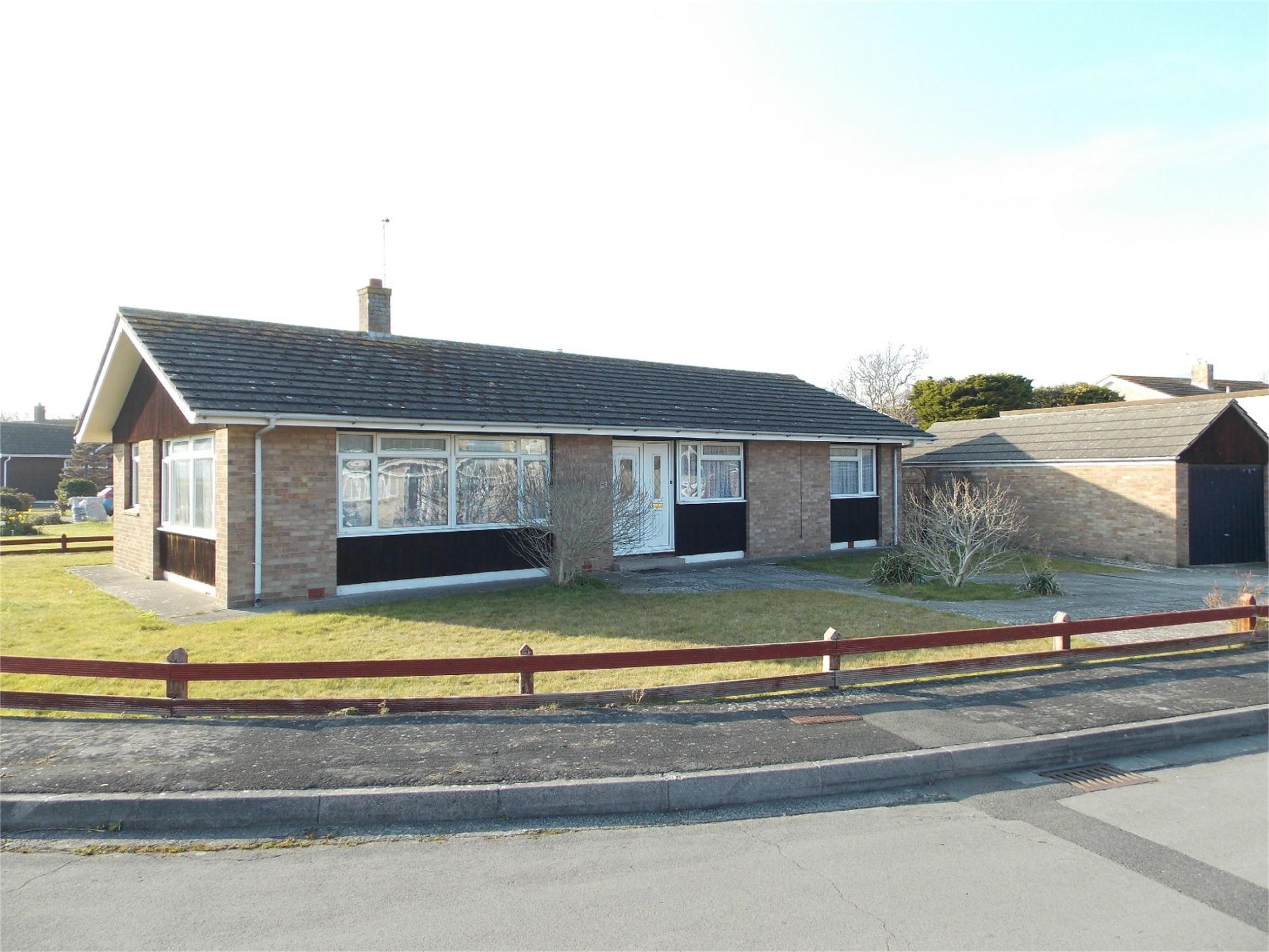CJ Hole BurnhamonSea 3 bedroom Detached Bungalow For Sale in