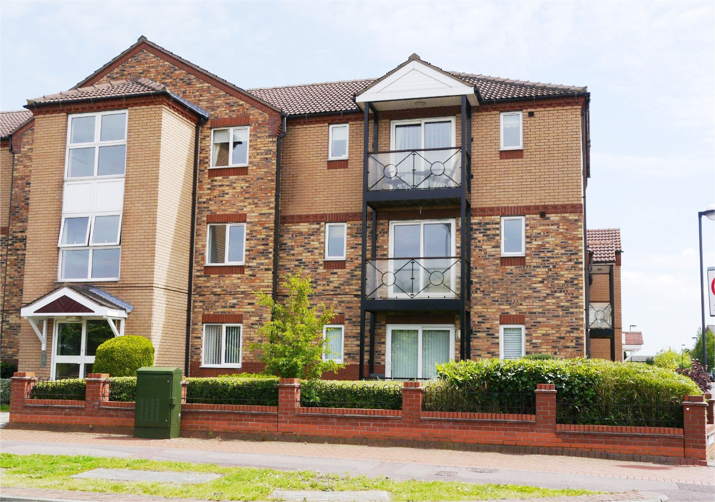 Whitegates Doncaster 2 bedroom Flat For Sale in Lakeside Boulevard