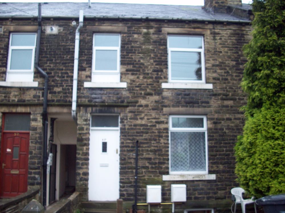 Whitegates Huddersfield 1 bedroom Flat to rent in Blackhouse Road Fartown Huddersfield HD2