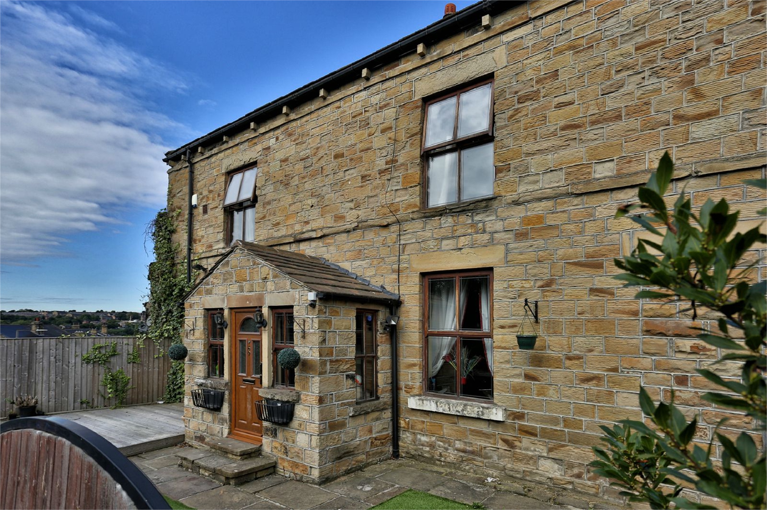 Whitegates Dewsbury 5 bedroom House For Sale in Soothill Lane Batley West Yorkshire