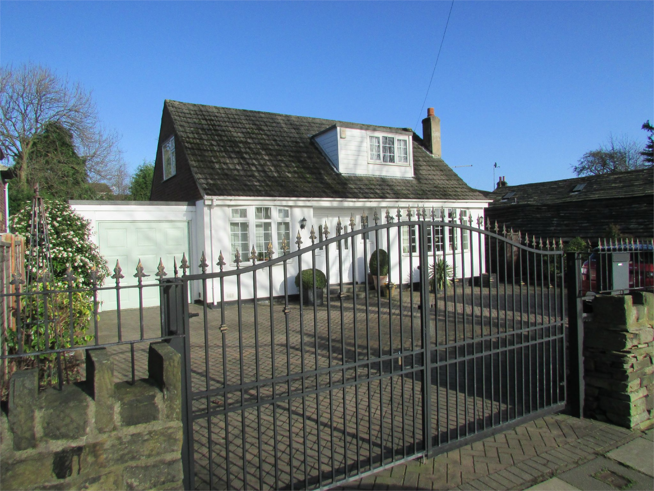 Whitegates Huddersfield 4 bedroom Bungalow for sale in Bradley Road