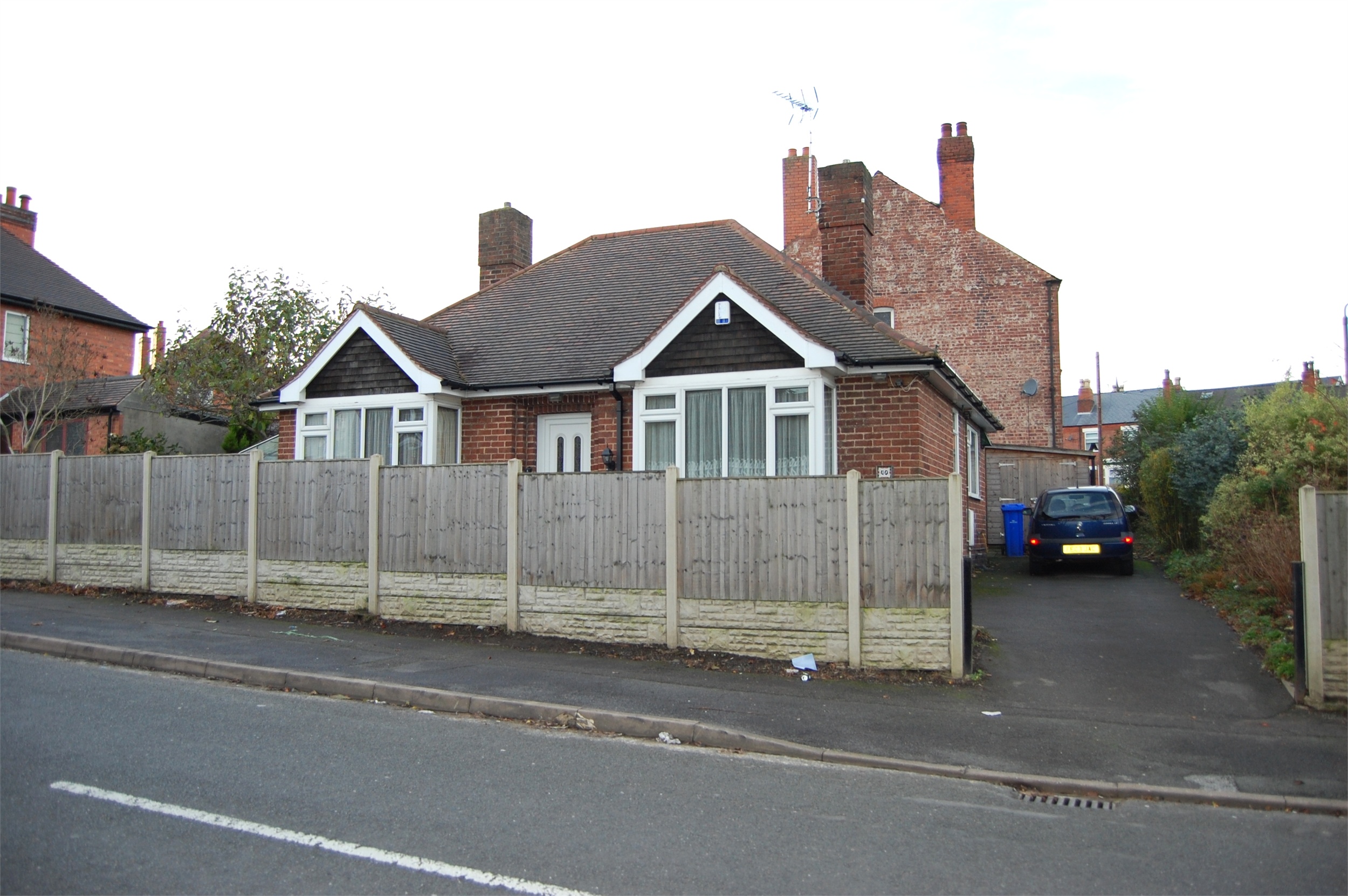 Whitegates Ilkeston 2 bedroom Bungalow for sale in Park Drive Ilkeston Derbyshire DE7 Whitegates