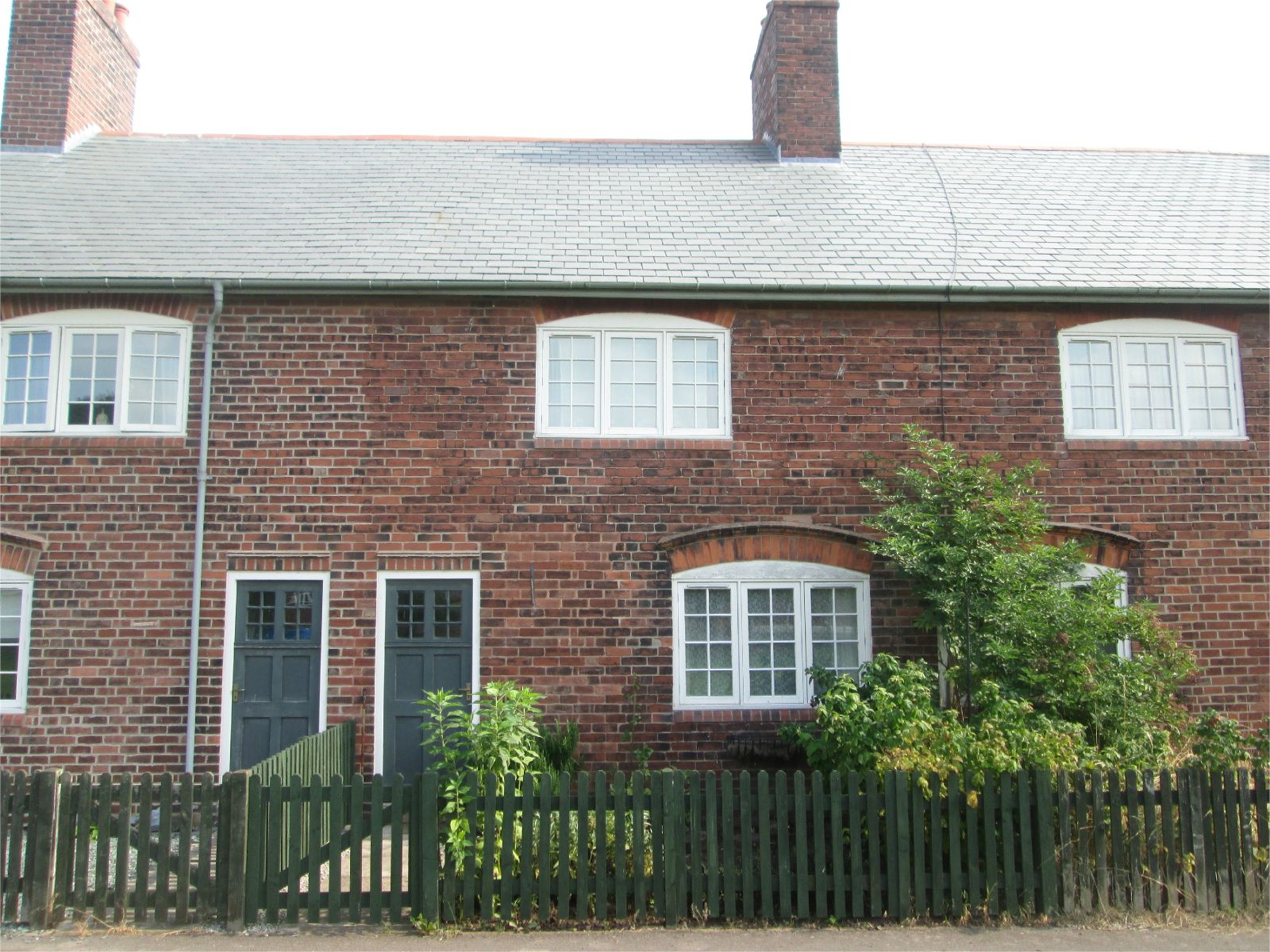 Whitegates Worksop 3 bedroom House for sale in Model Village Creswell