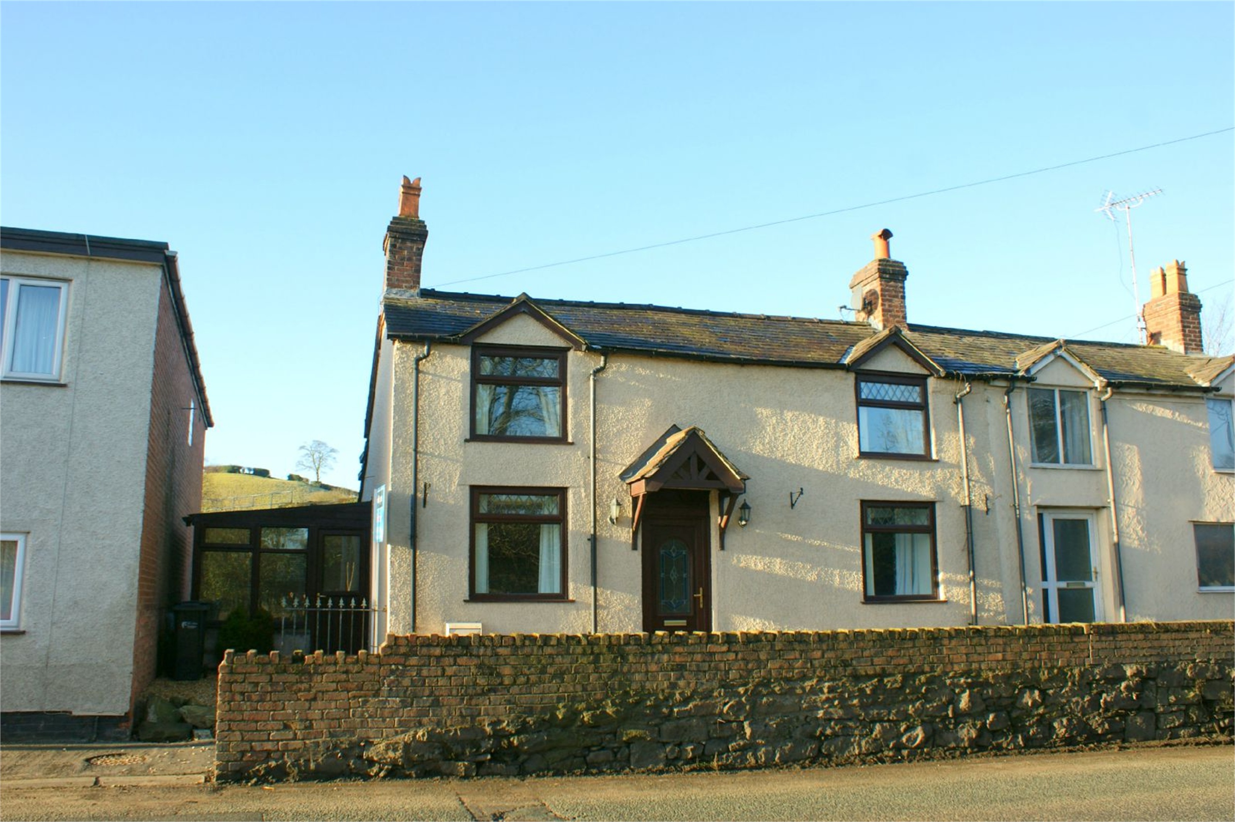 Whitegates Wrexham 2 bedroom House for sale in Wrexham Road CefnYBedd