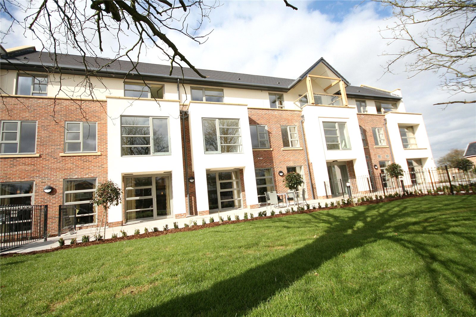 Whitegates Chester 1 bedroom Flat to rent in Deva Point Blacon Chester