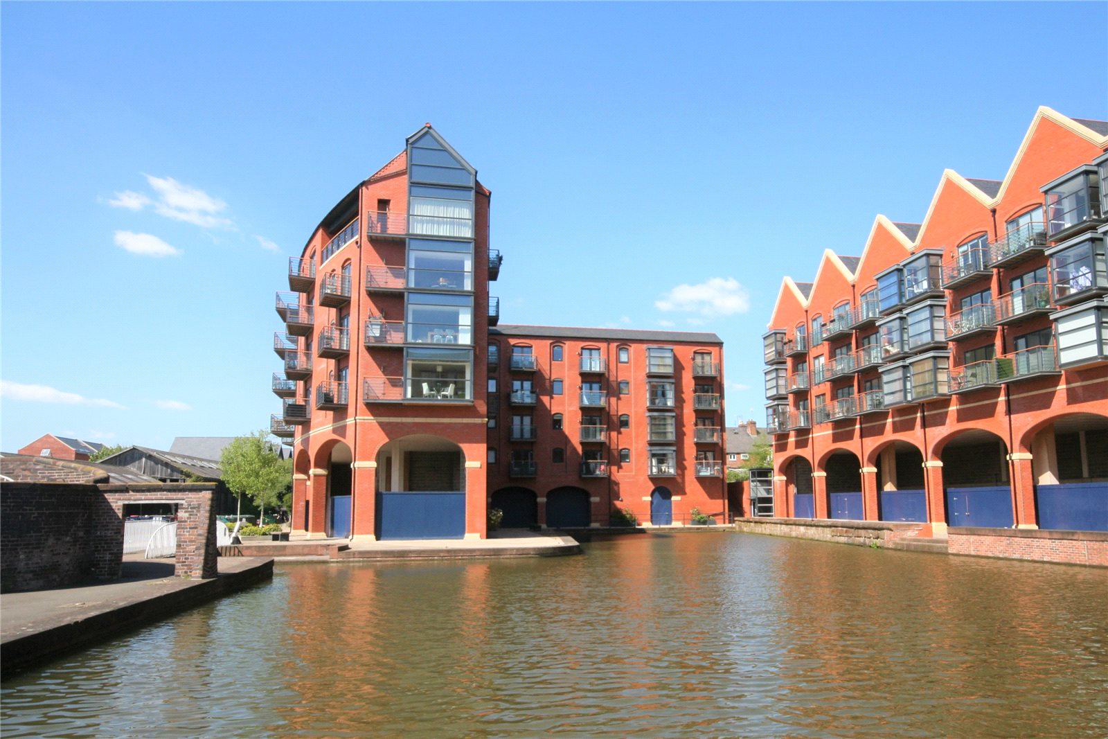 Whitegates Chester 2 bedroom Flat for sale in Handbridge Square Chester ...