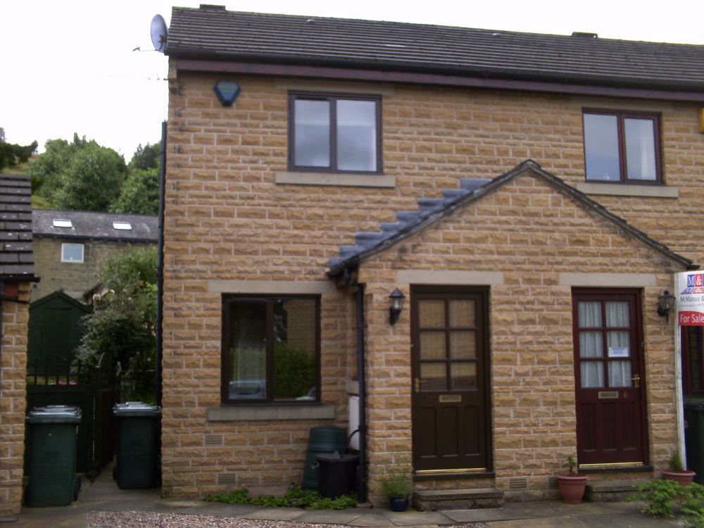 2 bedroom house to rent in stratford