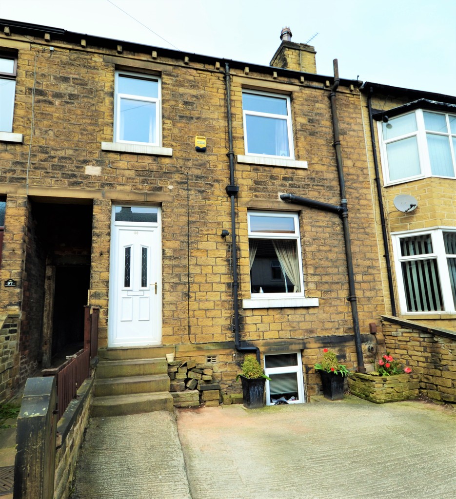 Martin & Co Huddersfield 2 bedroom Terraced House Let in Ravensknowle