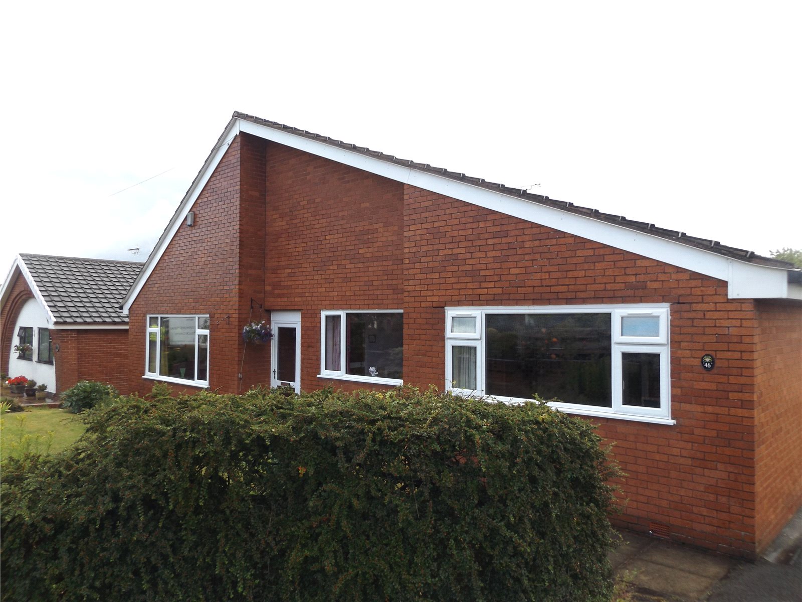 Whitegates Chester 2 bedroom Bungalow for sale in Main Road Higher