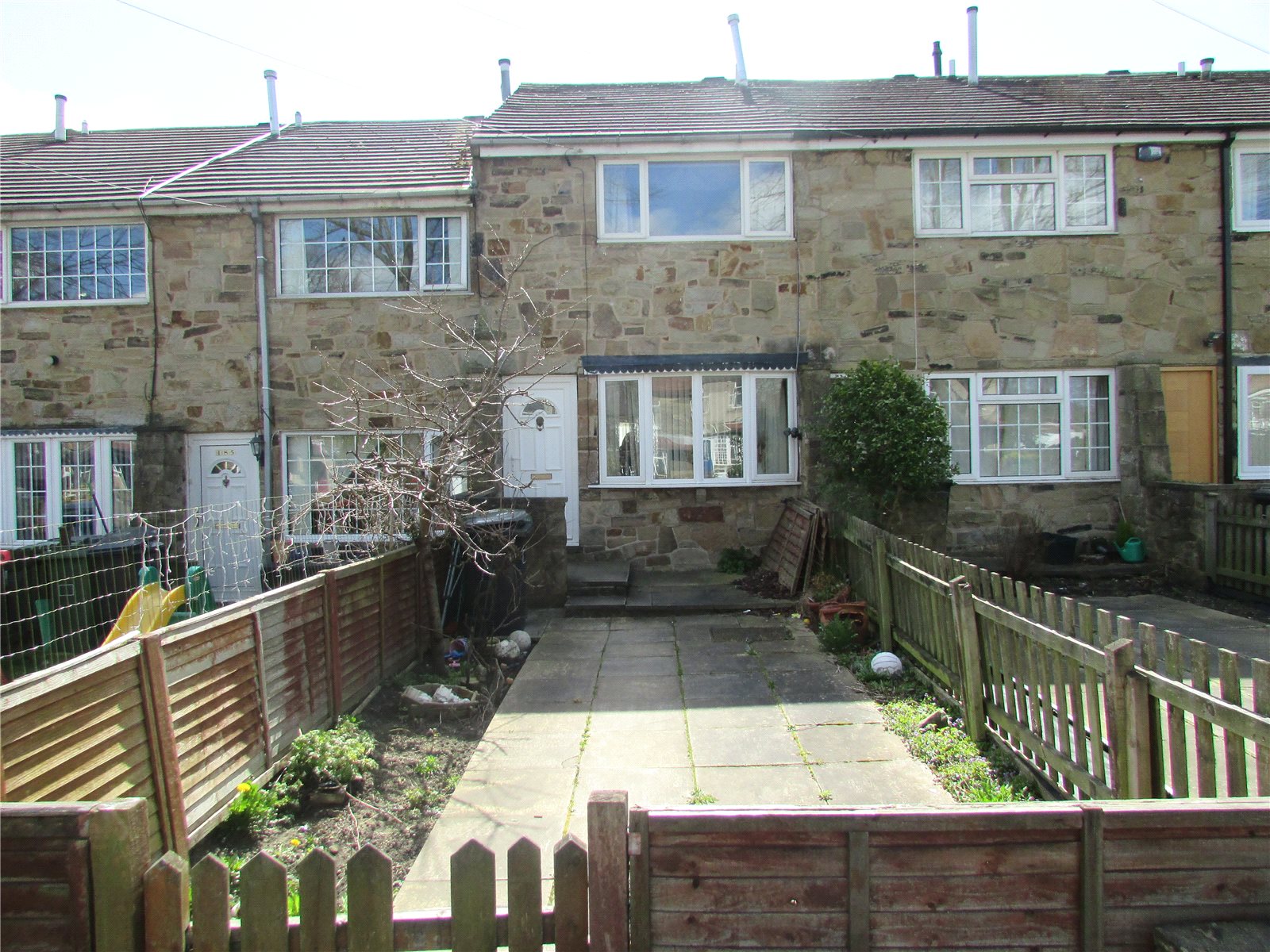 Whitegates Huddersfield 2 bedroom House for sale in Bradley Road