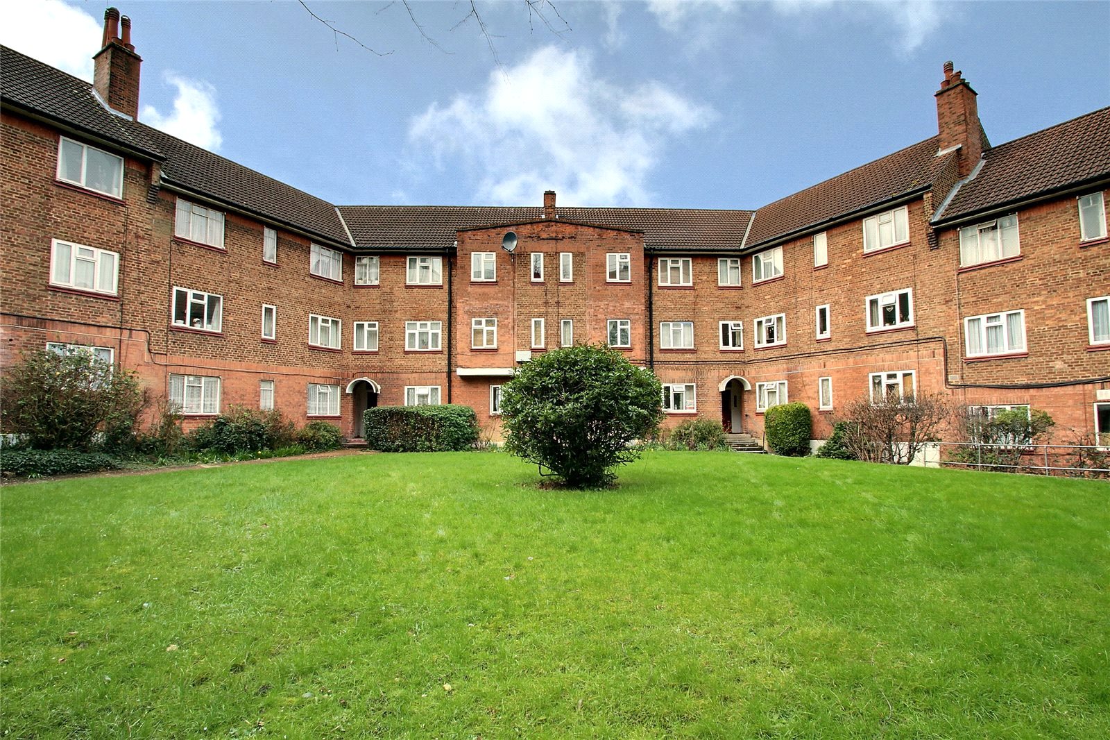 Estate agents and letting agents in the UK. Houses, flats and new homes