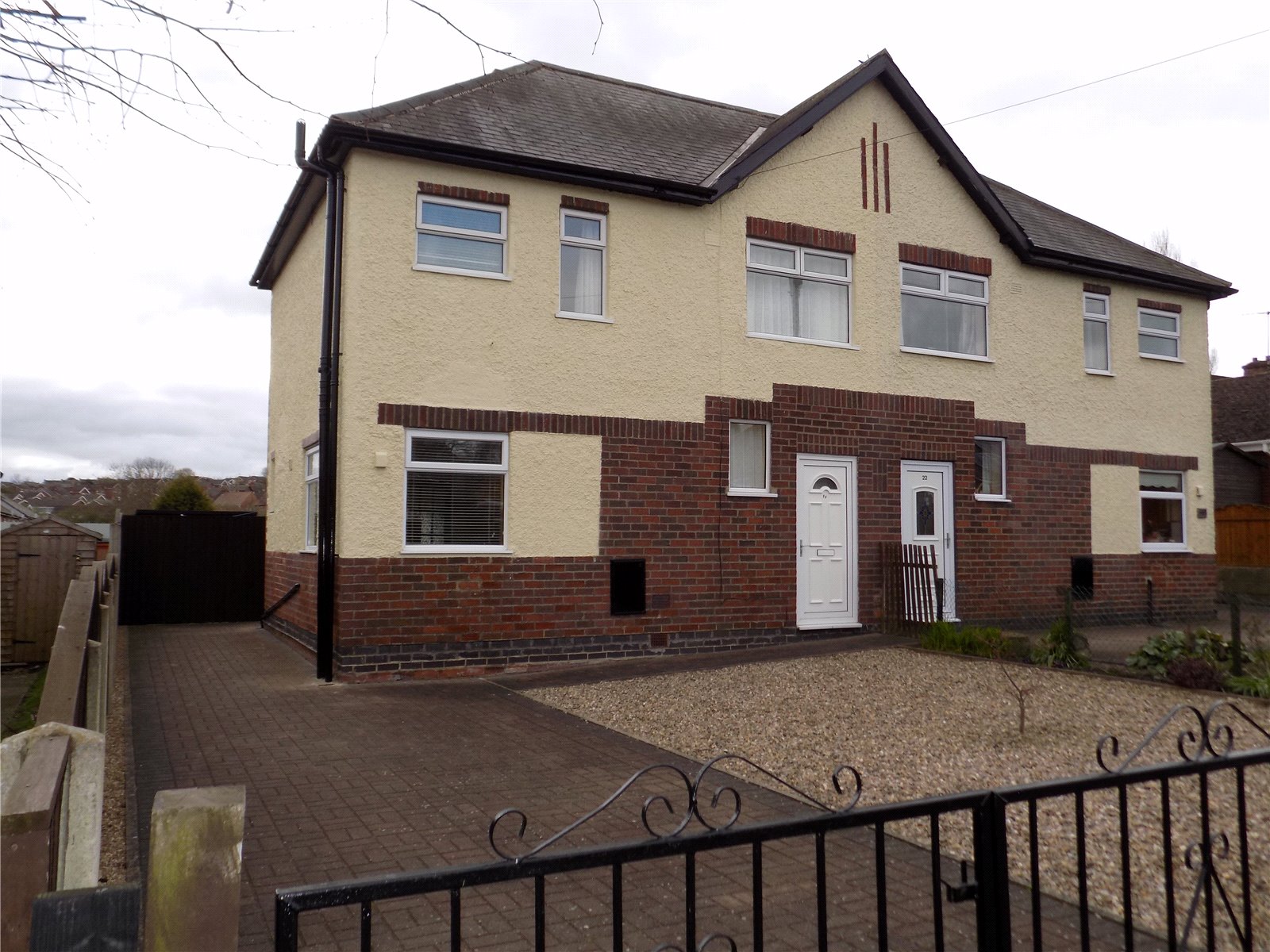 Whitegates Heanor 3 bedroom House SSTC in Fall Road Heanor Derbyshire