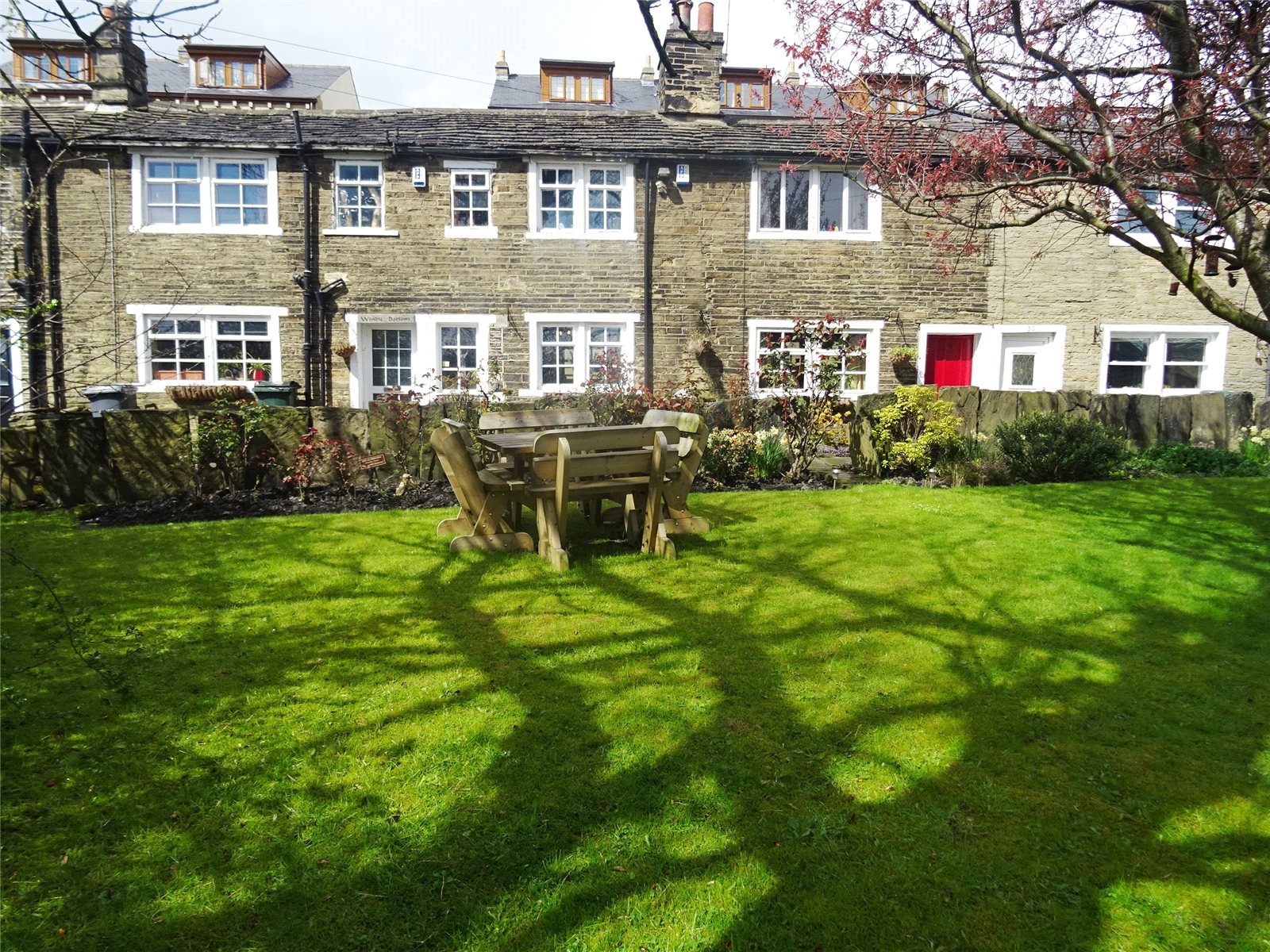 Whitegates Bradford 3 bedroom House For Sale in Toller Lane Bradford West Yorkshire