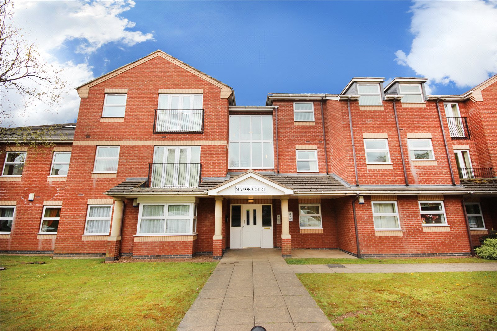 Whitegates Leicester 2 bedroom Flat Let Agreed in Manor Court Groby