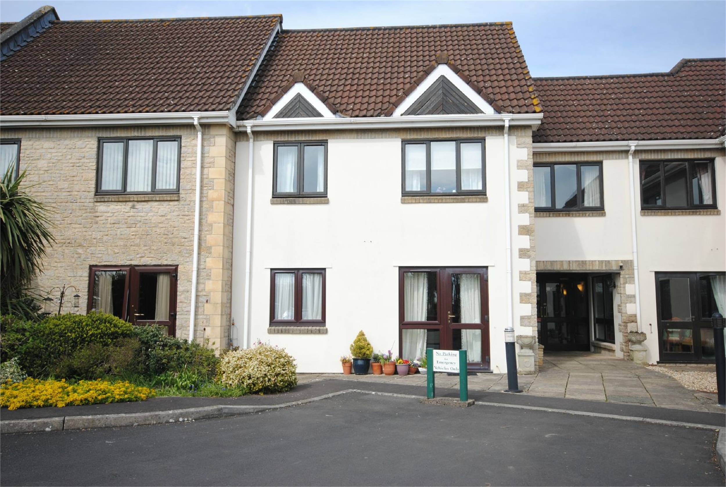 CJ Hole Cheddar 1 bedroom Flat for sale in Cheddar Court Station Road