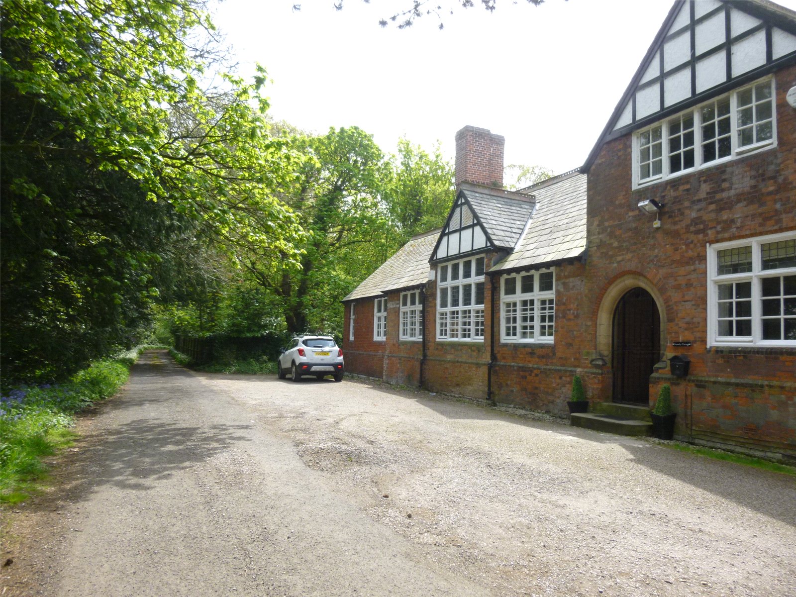 Whitegates West Derby 2 bedroom Cottage Let Agreed in Croxteth Hall
