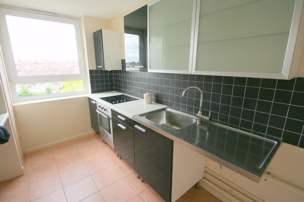 CJ Hole Southville 1 bedroom Flat to rent in Little Cross House ...