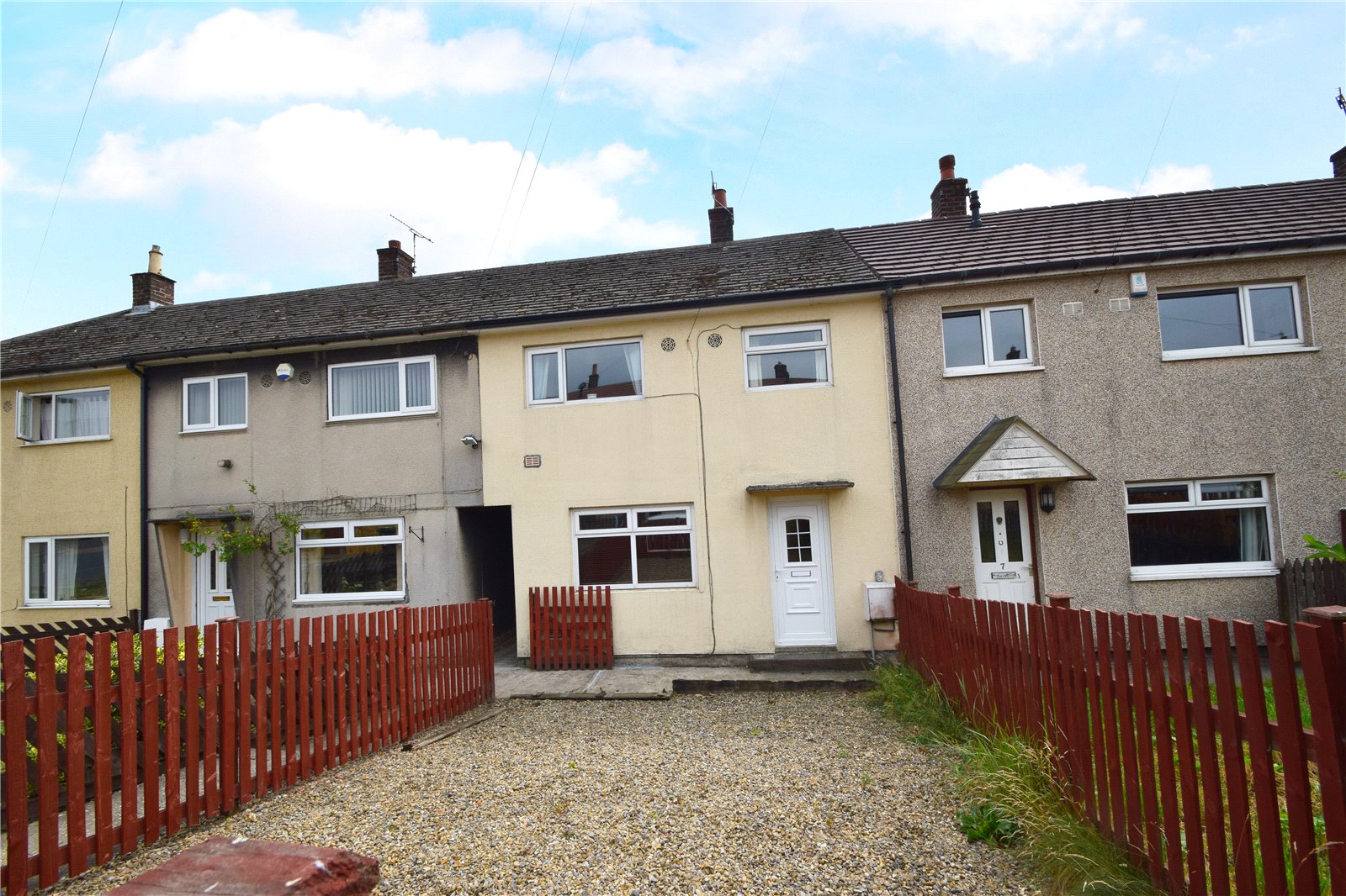 Whitegates Keighley 3 bedroom House to rent in Royd House Grove Long