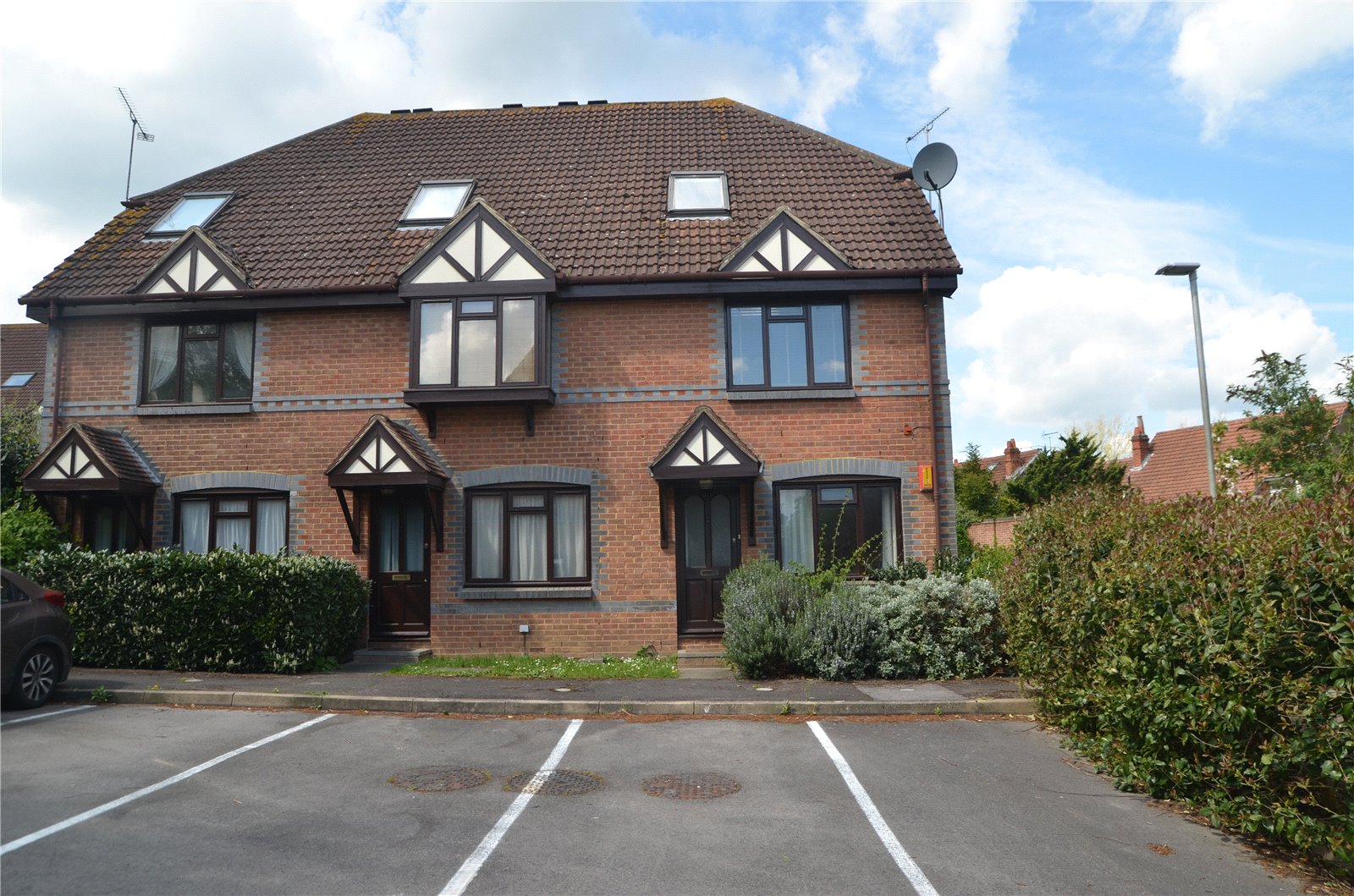 Parkers Tilehurst 1 bedroom to rent in Rowe Court Grovelands