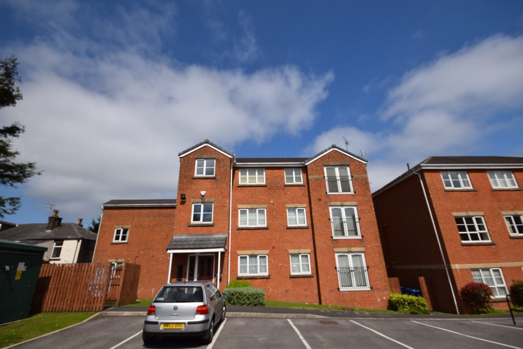 Martin & Co Rochdale 2 bedroom Apartment Let in Jacob Bright Mews, Lower Healey