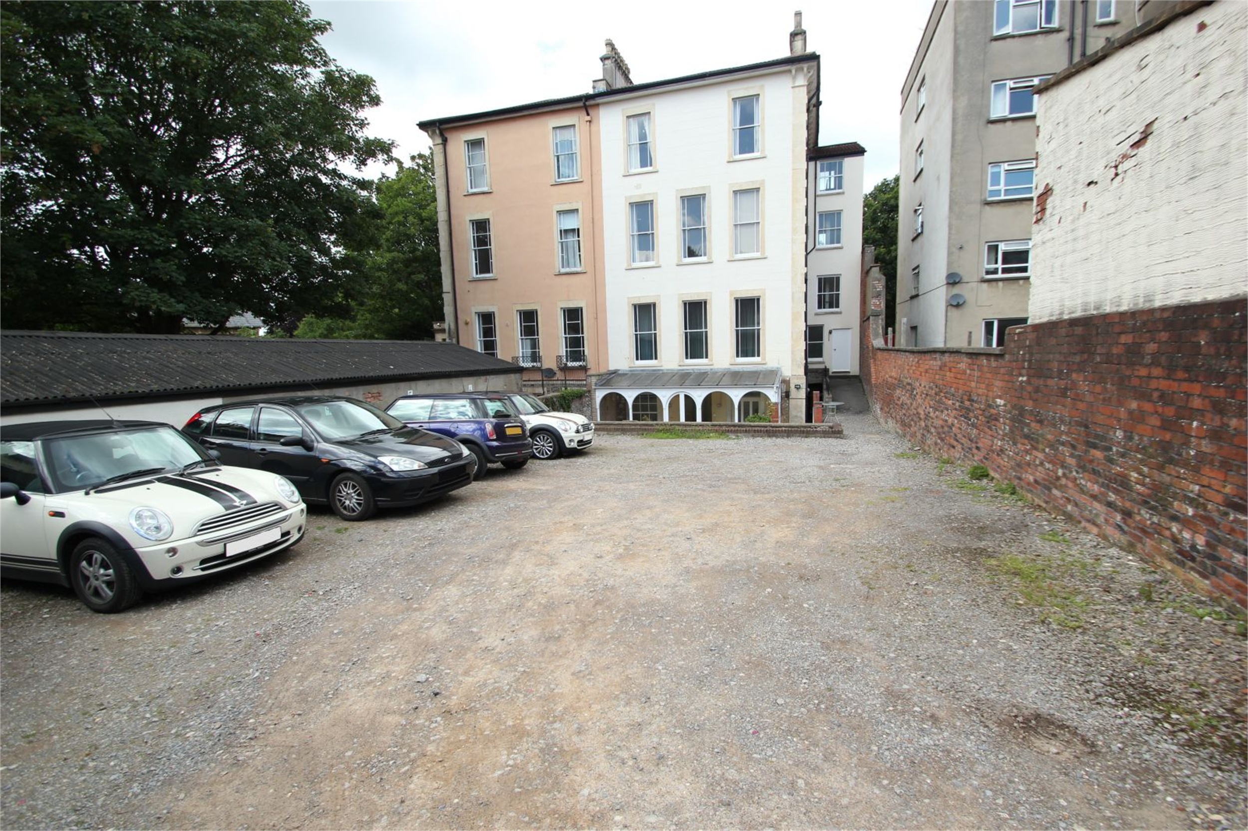 CJ Hole Clifton old Studio House to rent in Parking Space Tyndalls