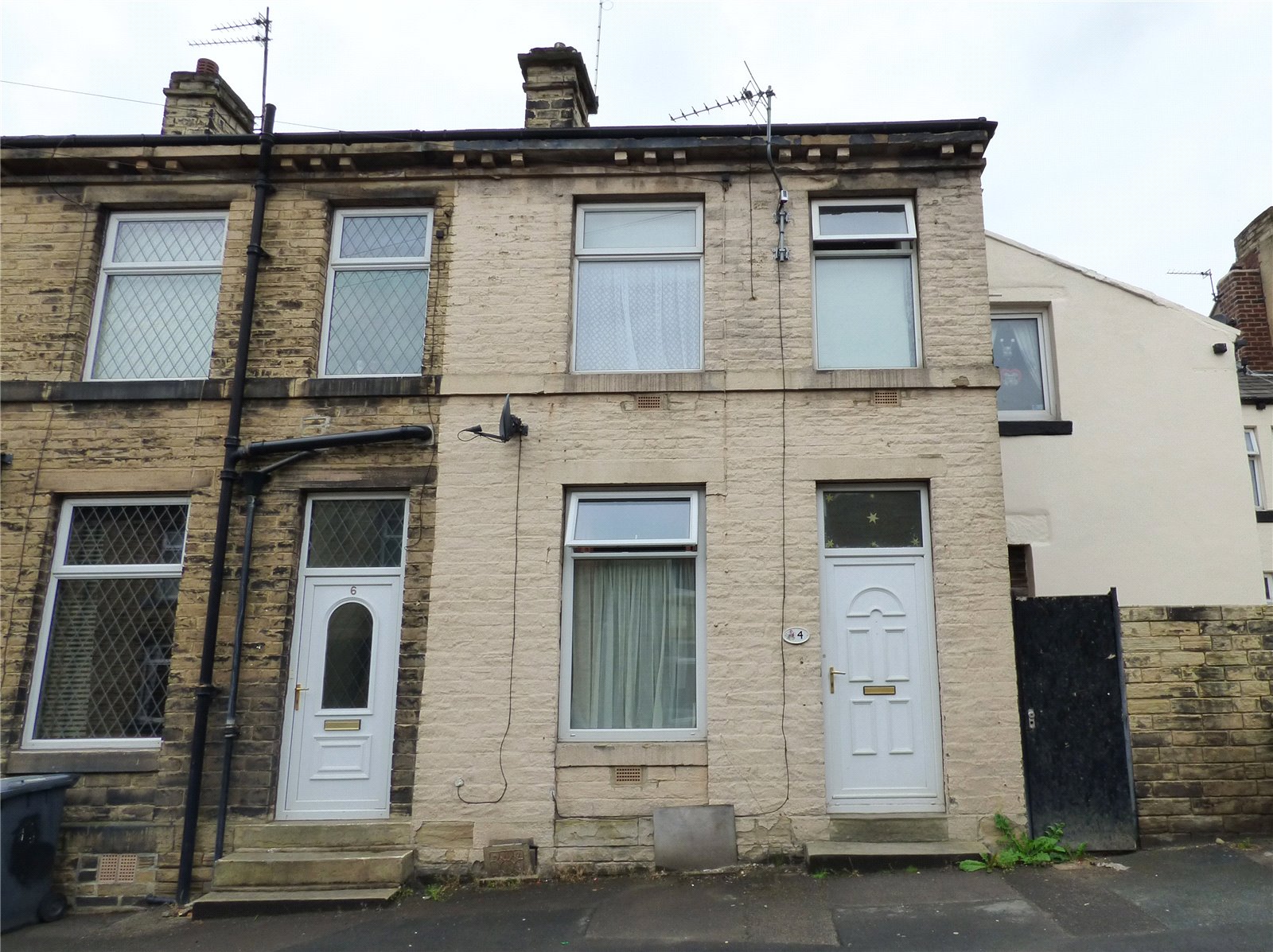 Whitegates Cleckheaton 2 bedroom House SSTC in Richmond Street