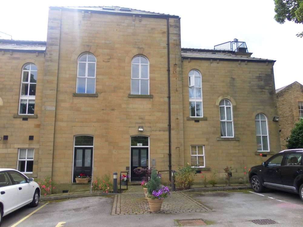 Whitegates Huddersfield 1 bedroom Flat for sale in Highfield Court
