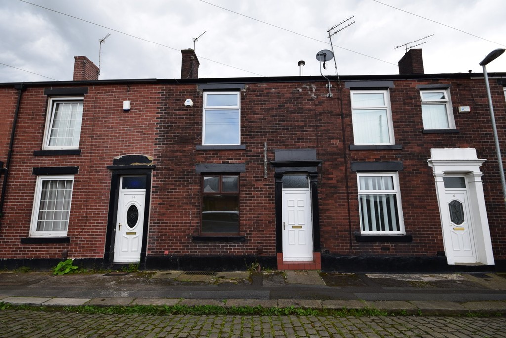 Martin & Co Rochdale 2 bedroom Terraced House Let in Howarth Cross