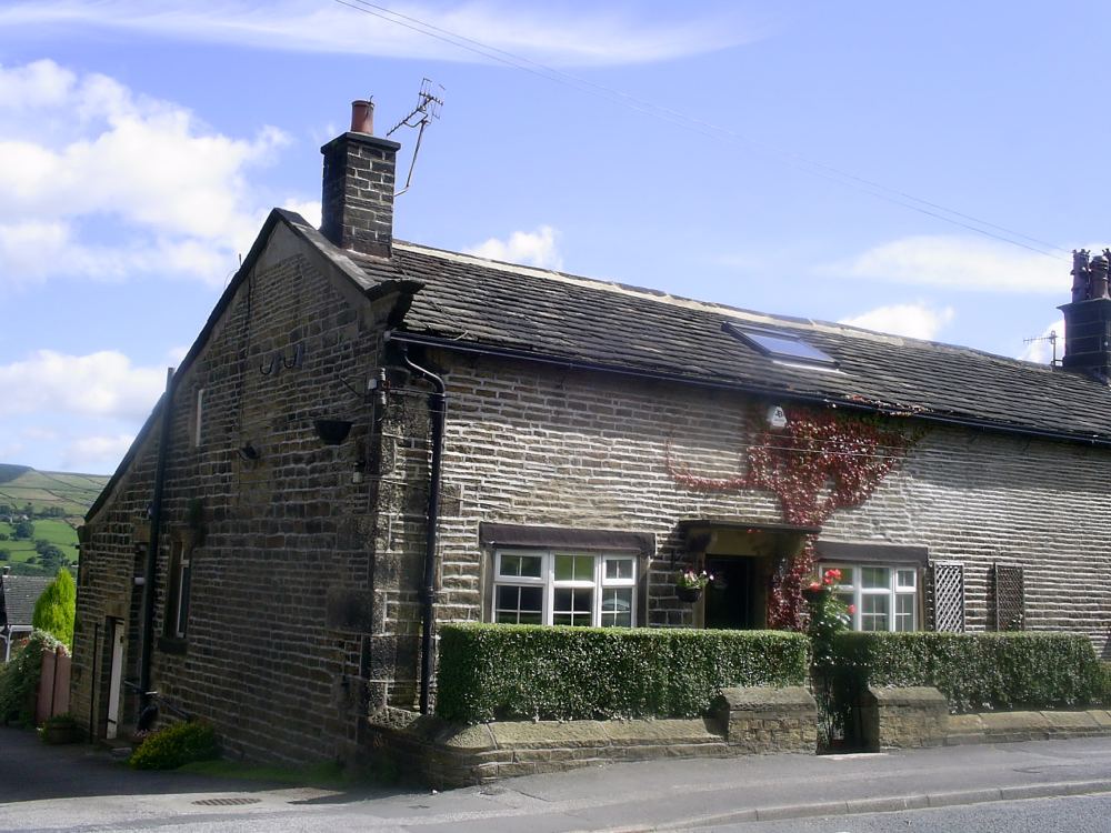 Whitegates Keighley 4 bedroom Cottage to rent in Spring Gardens Lane