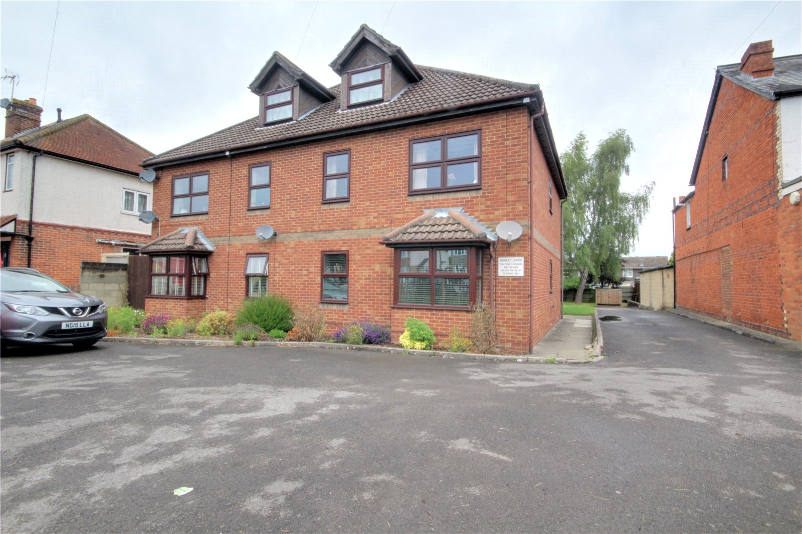 Parkers Reading 2 bedroom Flat Let Agreed in Berwyn House, 170 Whitley