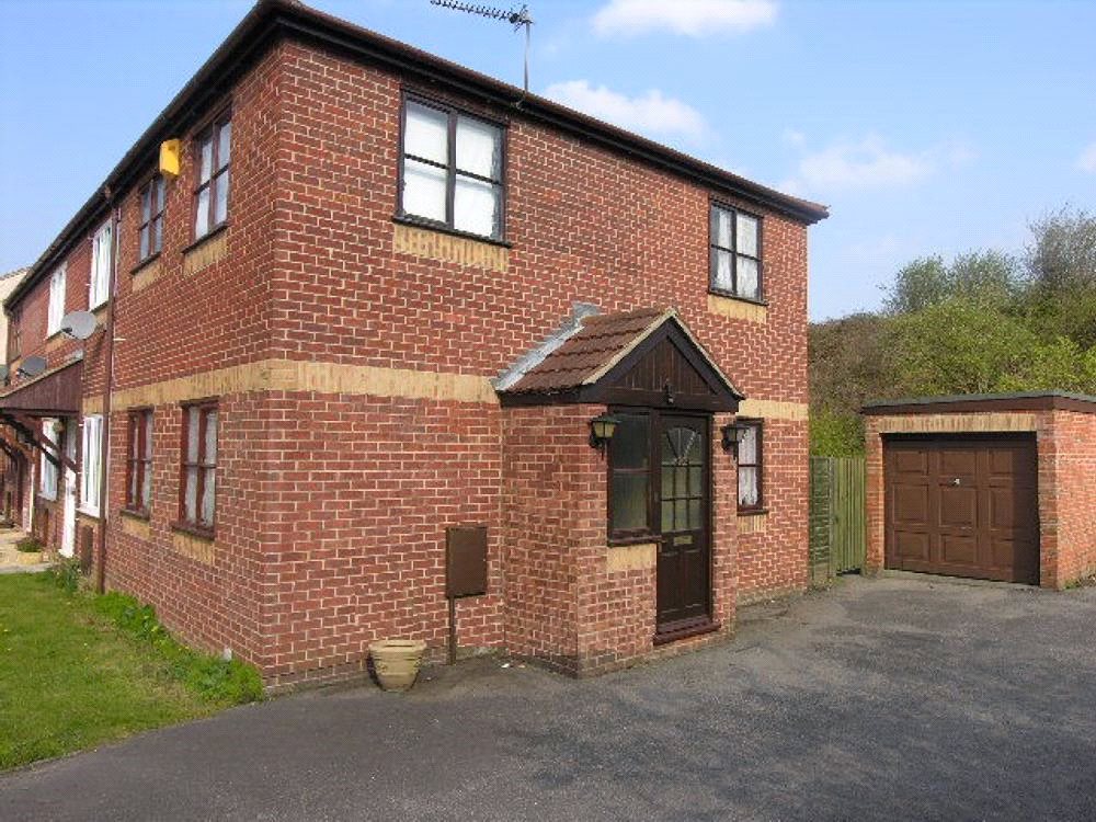 CJ Hole Bradley Stoke 3 bedroom House to rent in New Road, Stoke