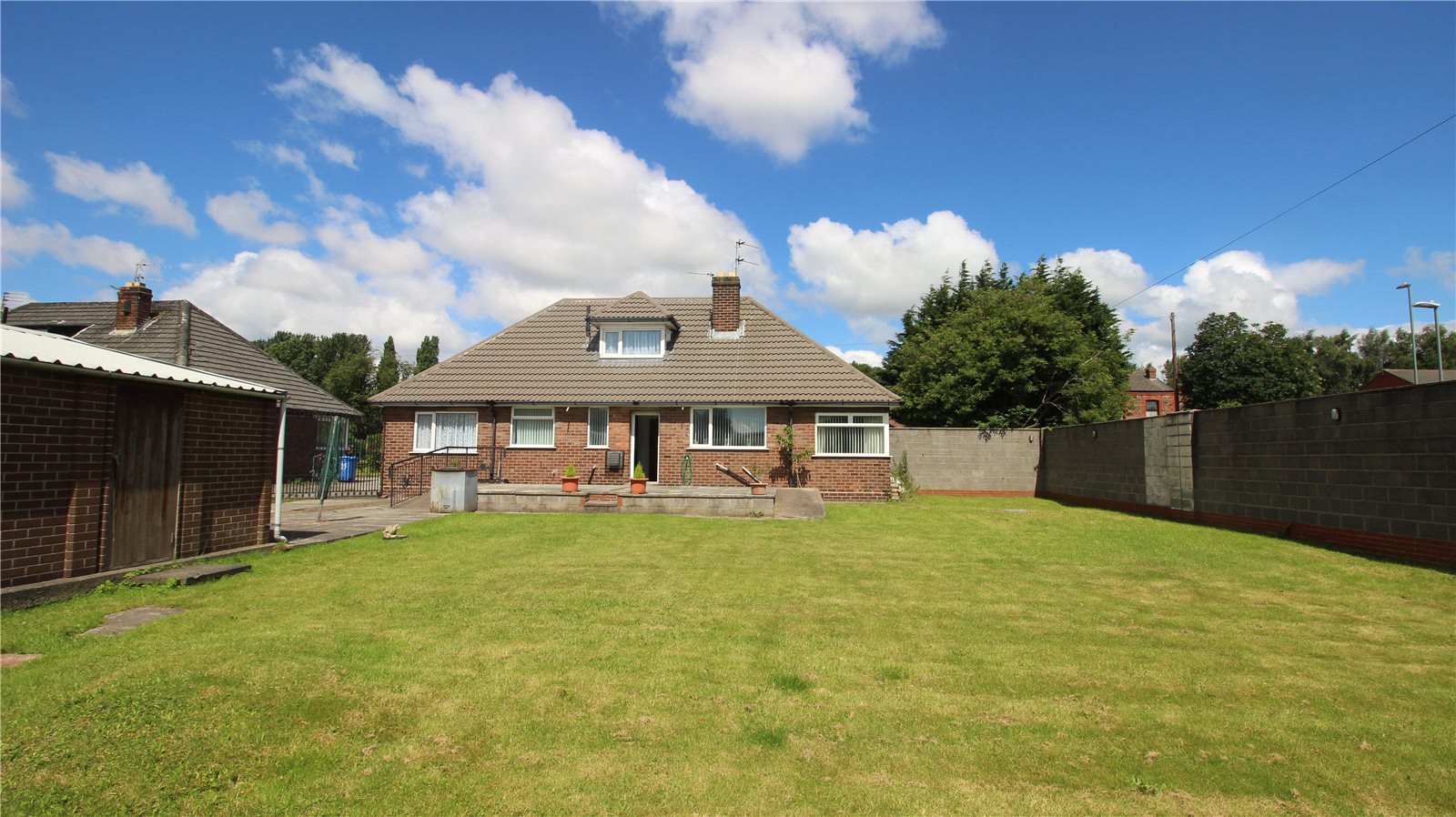 Whitegates Huyton 5 bedroom Bungalow SSTC in Hall Lane Huyton Liverpool