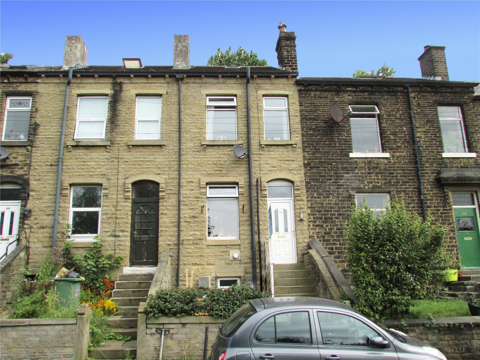 Whitegates Huddersfield 4 bedroom House for sale in Lowergate Paddock