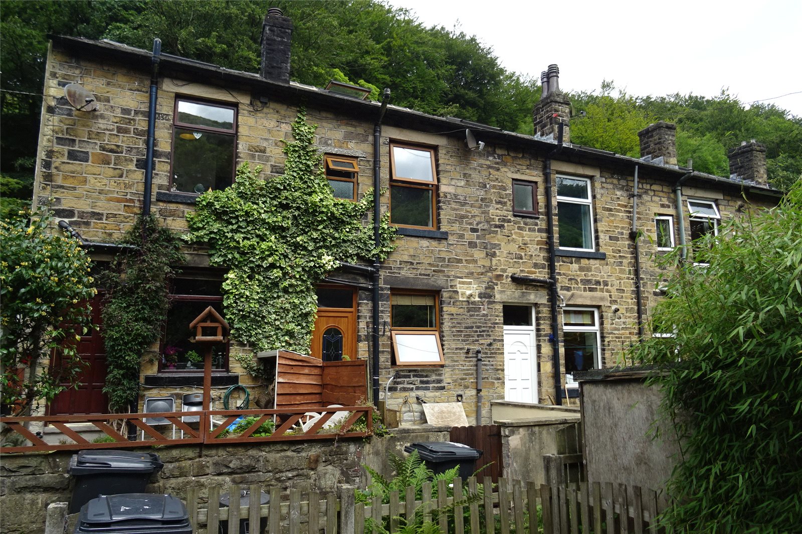 Whitegates Bradford 3 bedroom House to rent in Bacup Road Todmorden