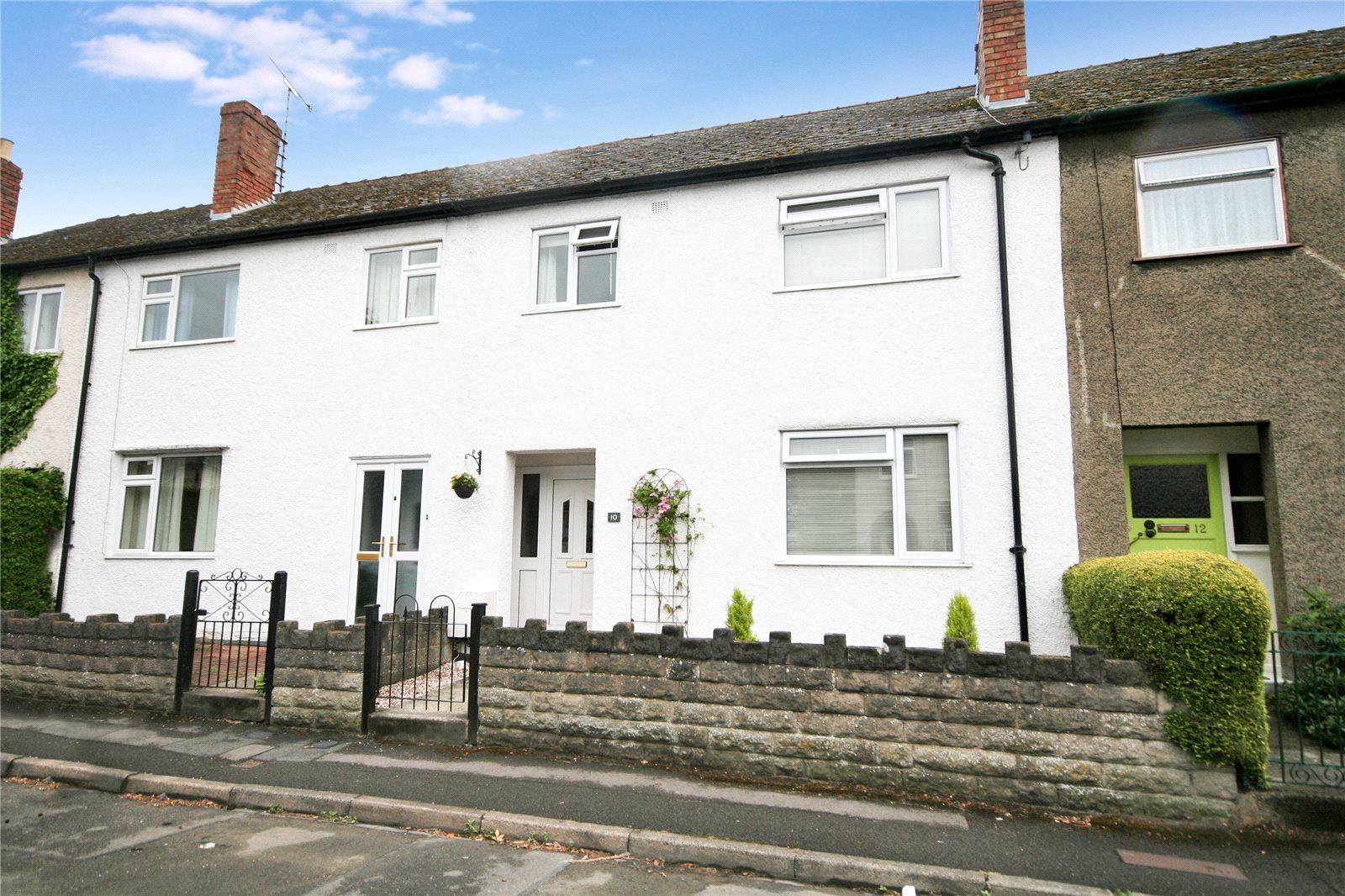 CJ Hole Cheltenham 3 bedroom House for sale in Alstone Croft Cheltenham GL51 CJ Hole