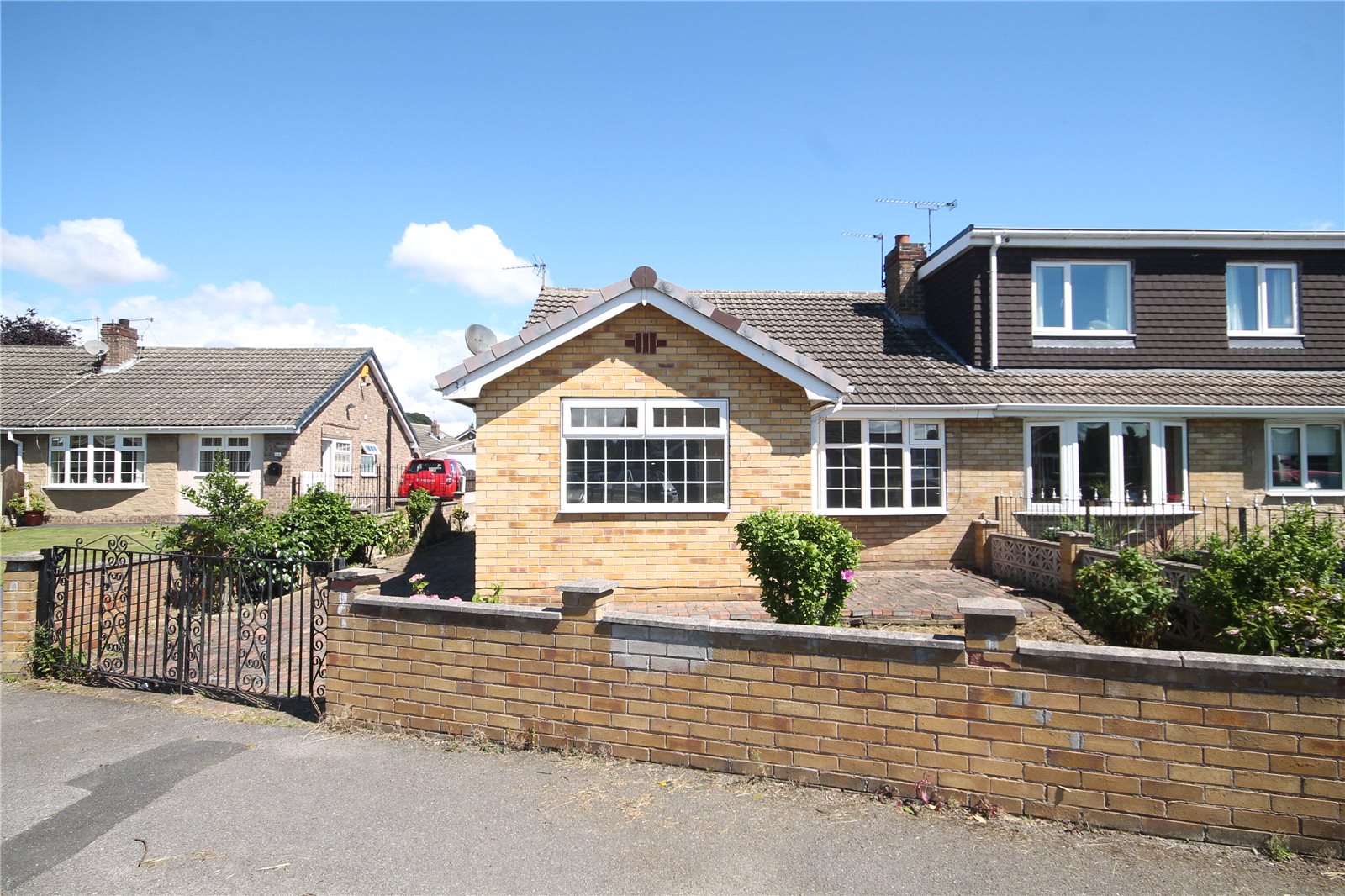 Whitegates Barnsley 2 bedroom Bungalow for sale in Lombard Crescent